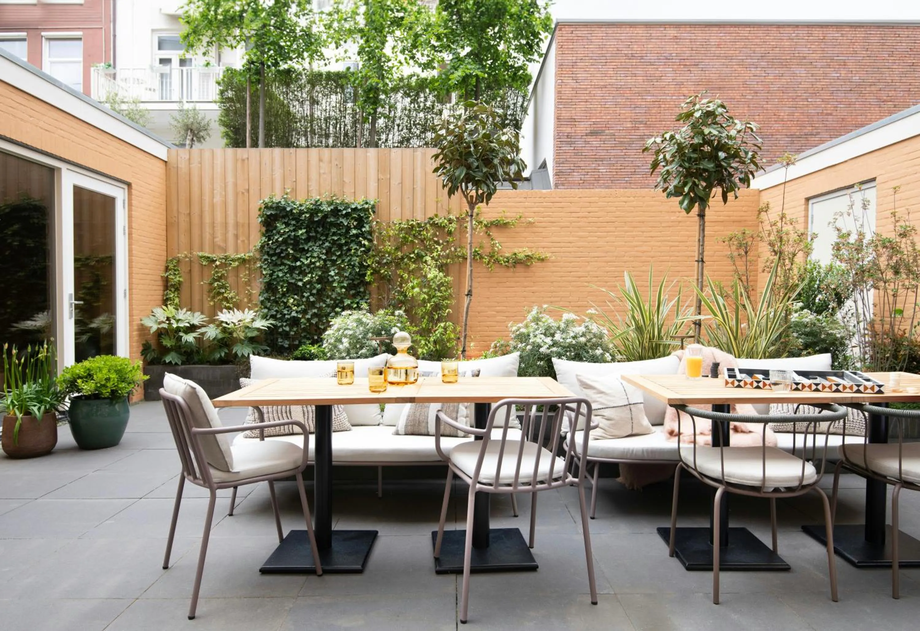 Garden in Jan Luyken Amsterdam