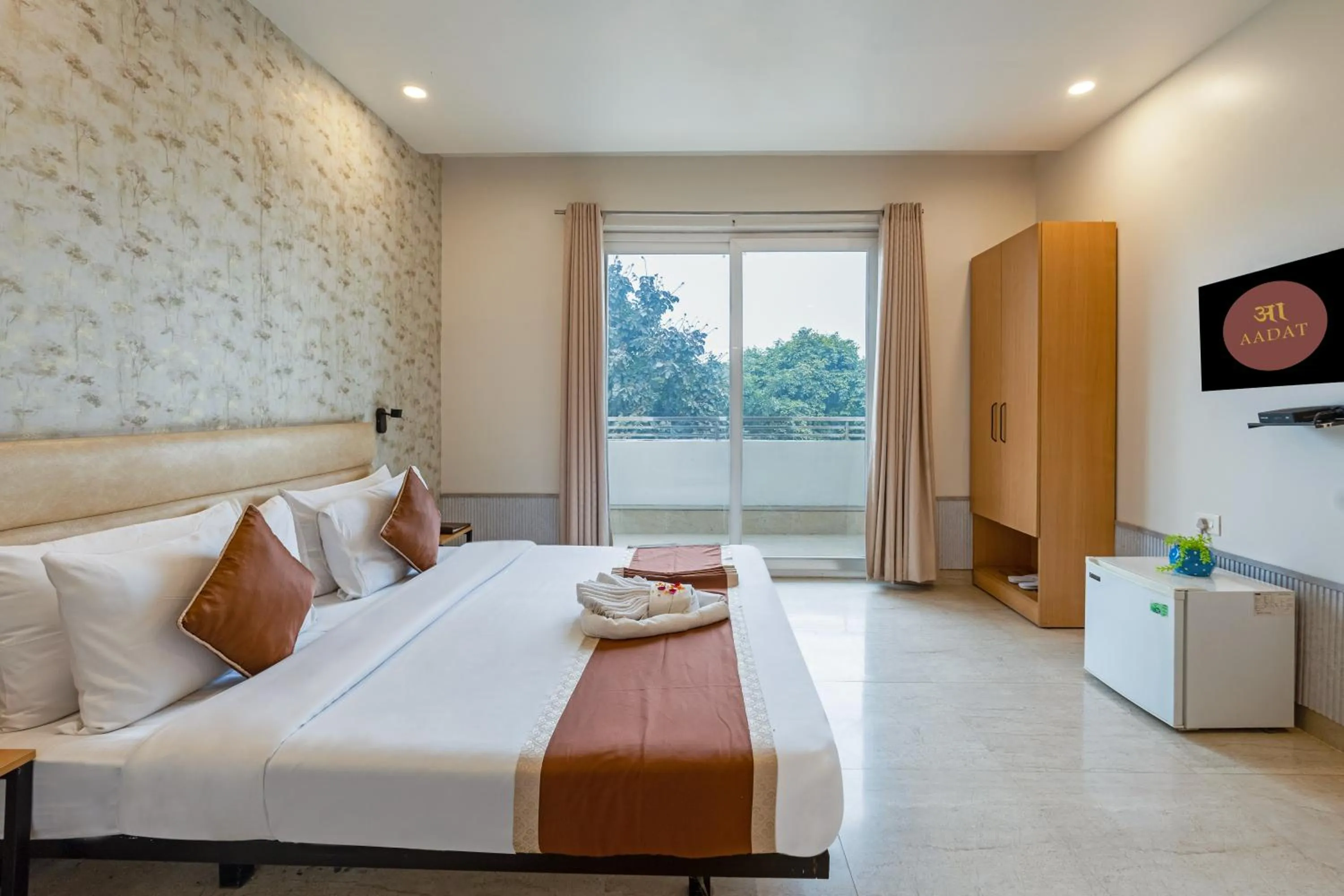 Bedroom, Bed in Aadat Hotel Subhash Chowk Gurgaon