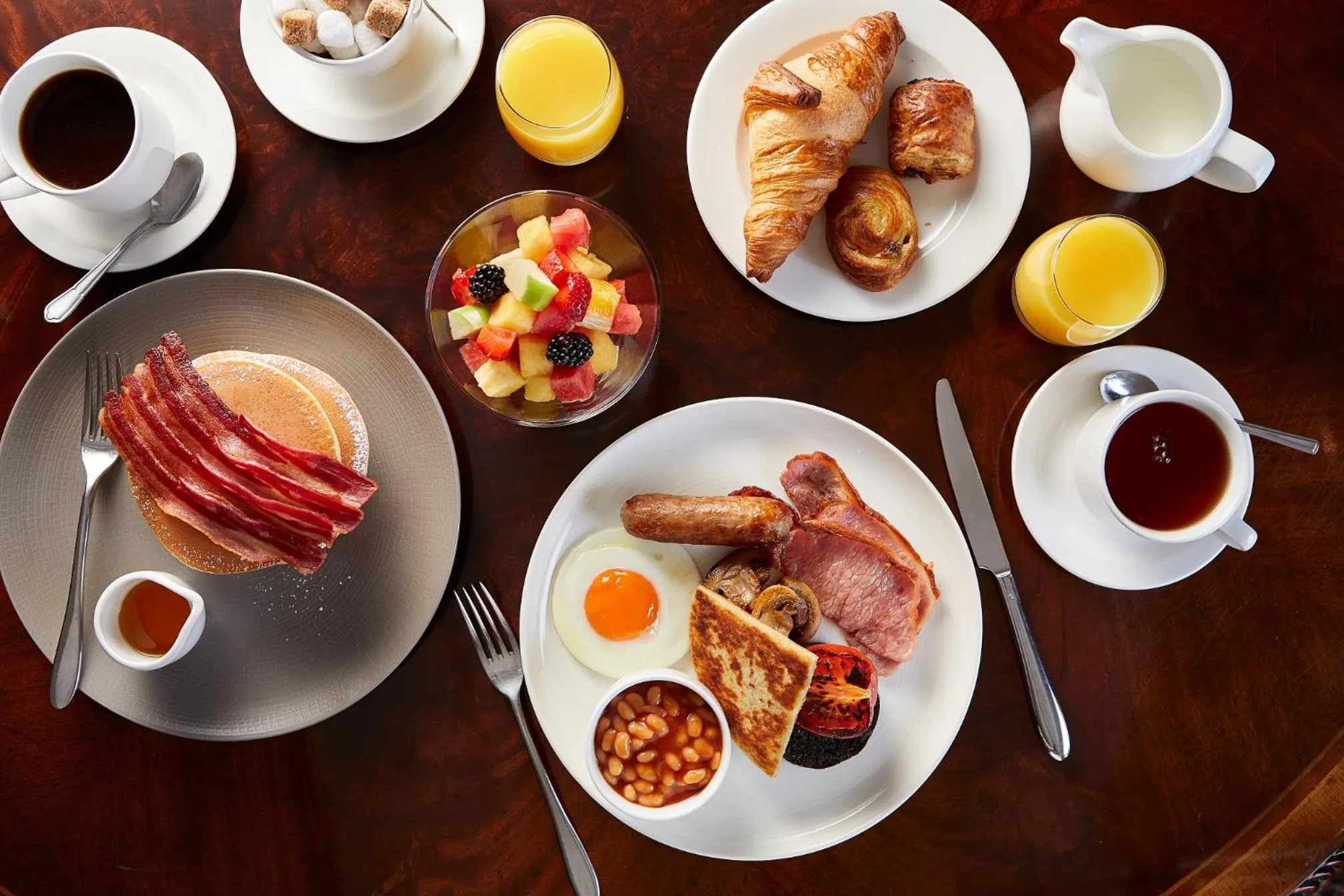 Breakfast in Elmers Court Hotel