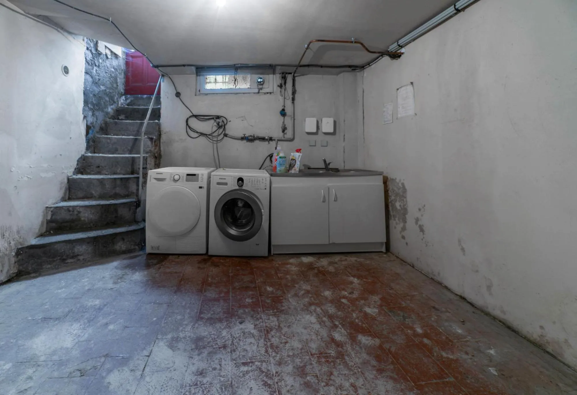 washing machine in Résidence Bains Callou située face aux thermes