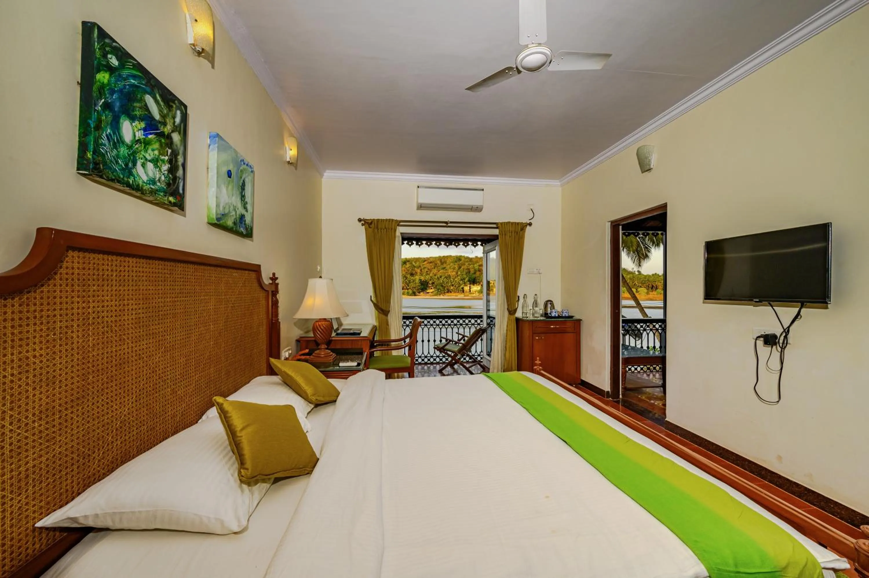 Bed in Neemrana's Three Waters