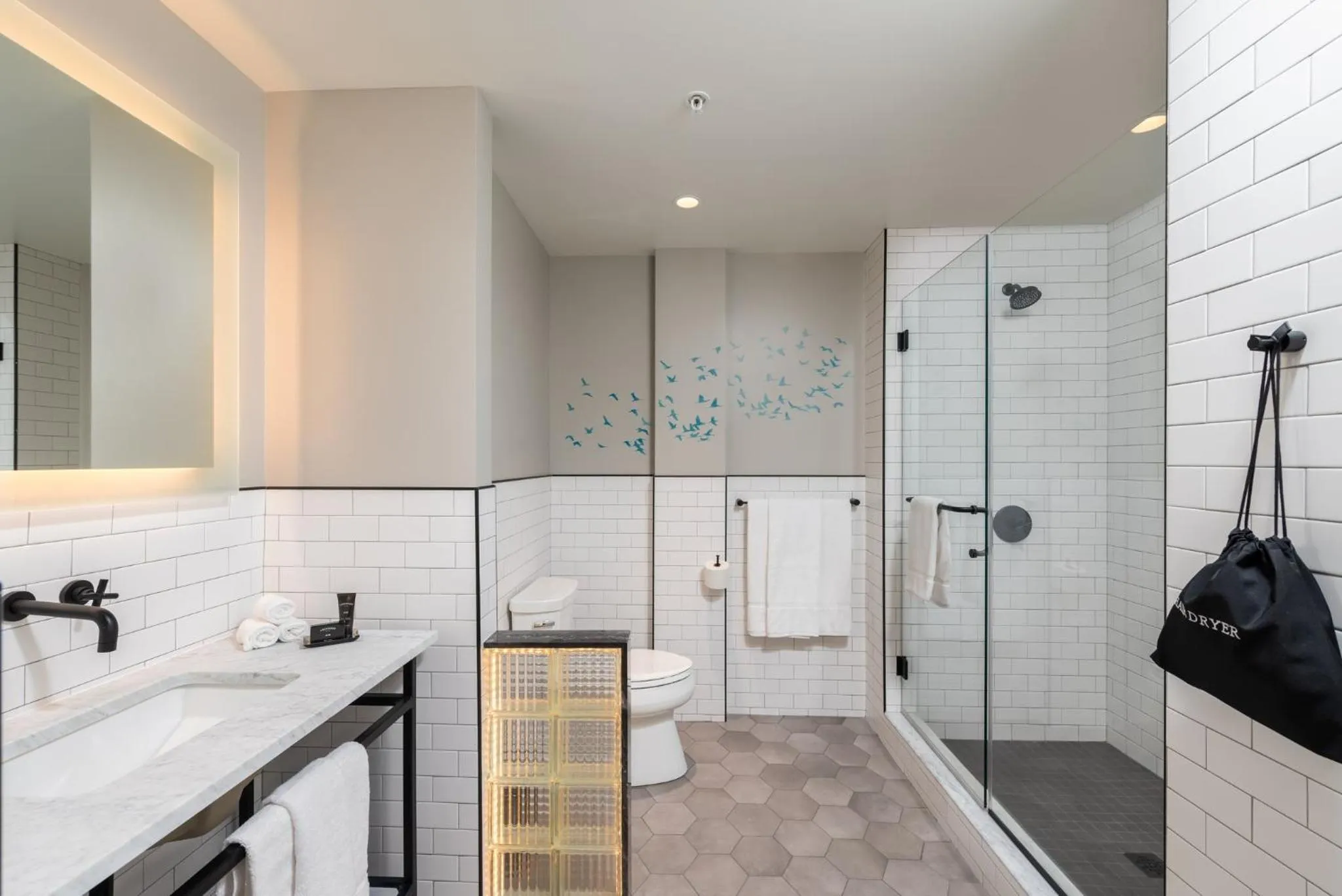 Photo of the whole room in voco James Newbury Hudson Valley by IHG