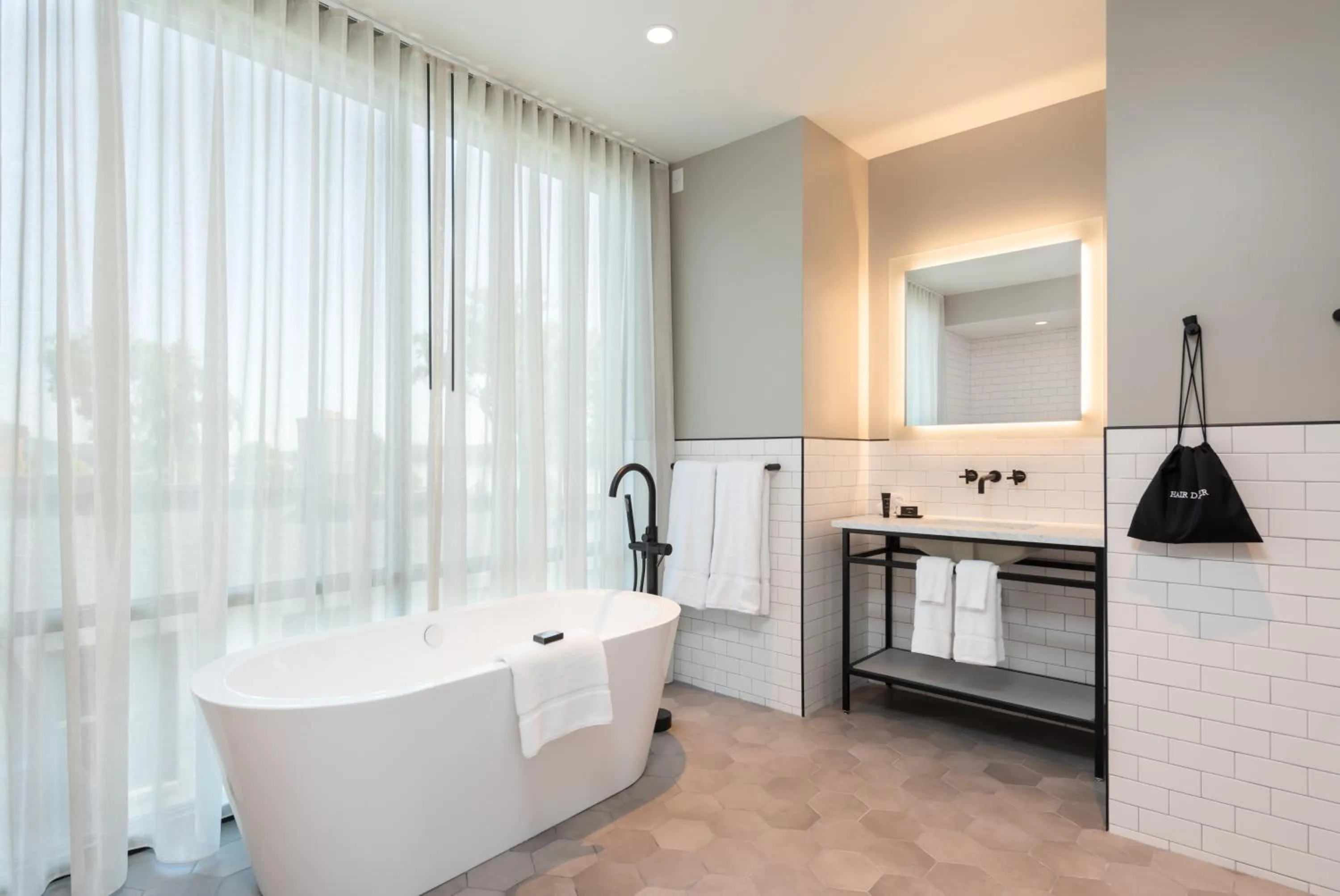 Bathroom in voco James Newbury Hudson Valley by IHG