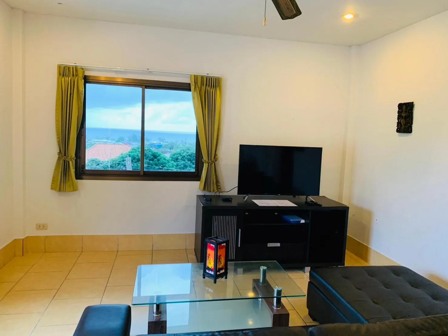 TV and multimedia in Scan House Apartment