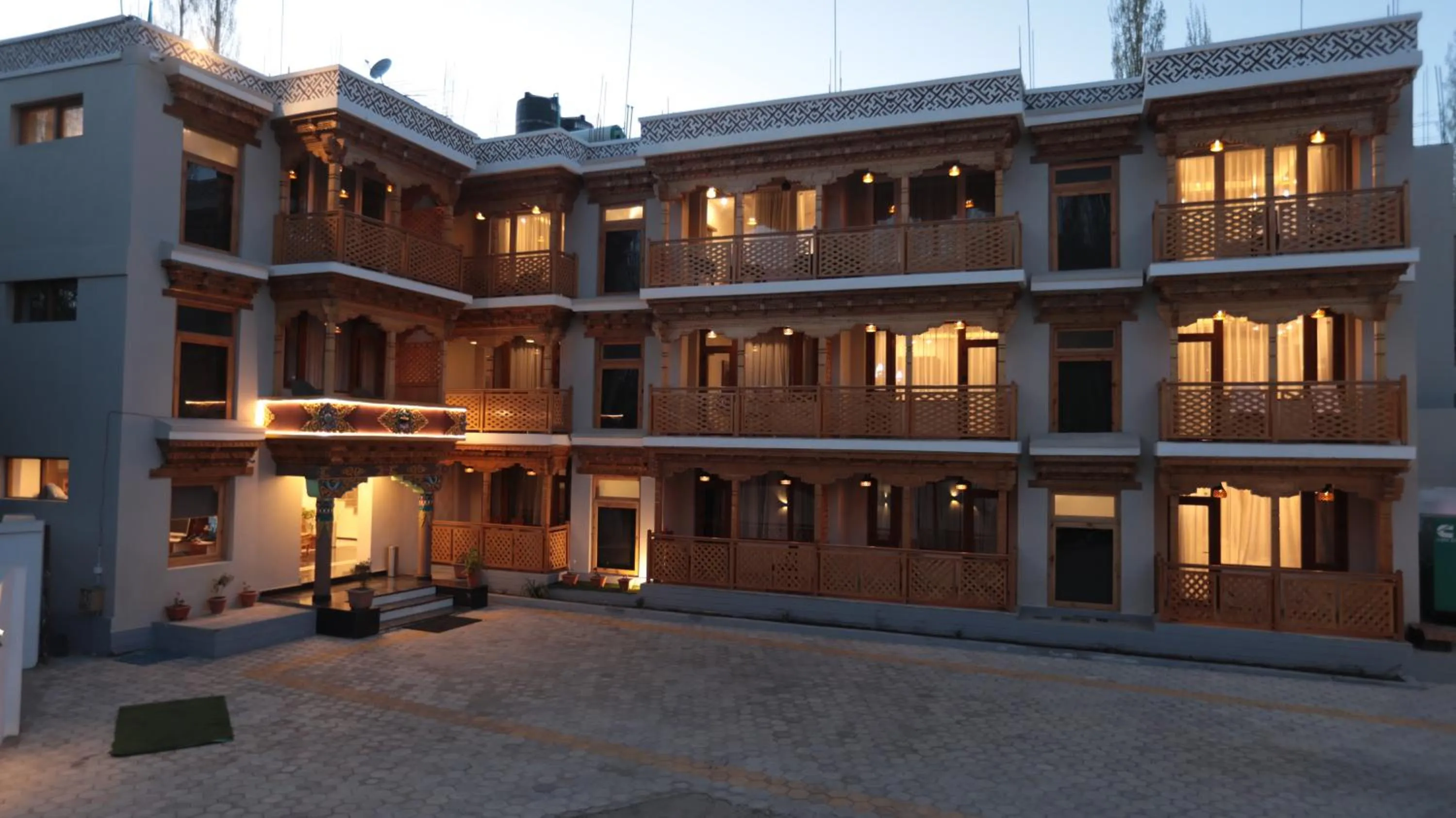Property building in Hotel Youthok Heritage