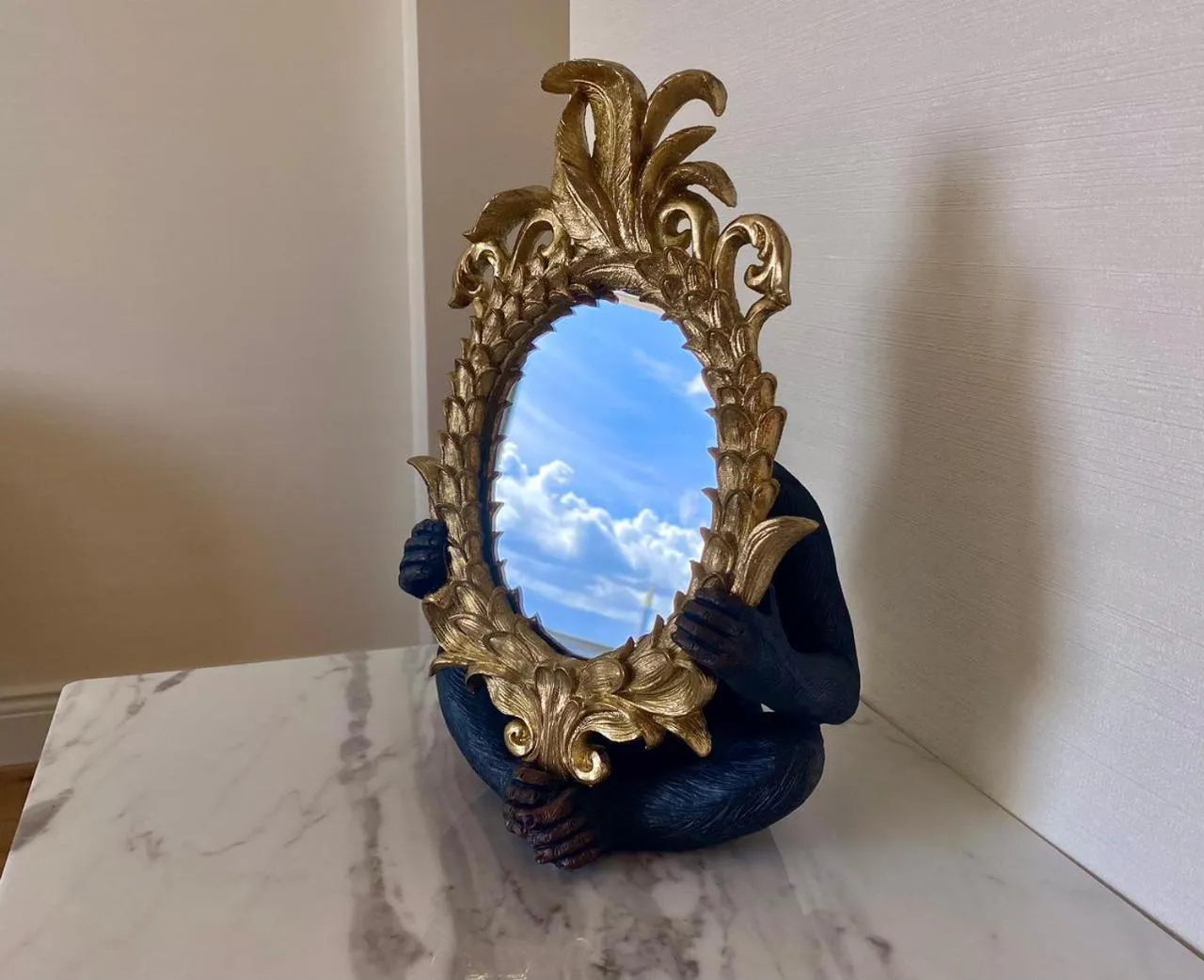 Decorative detail in Jolly Charme Suite