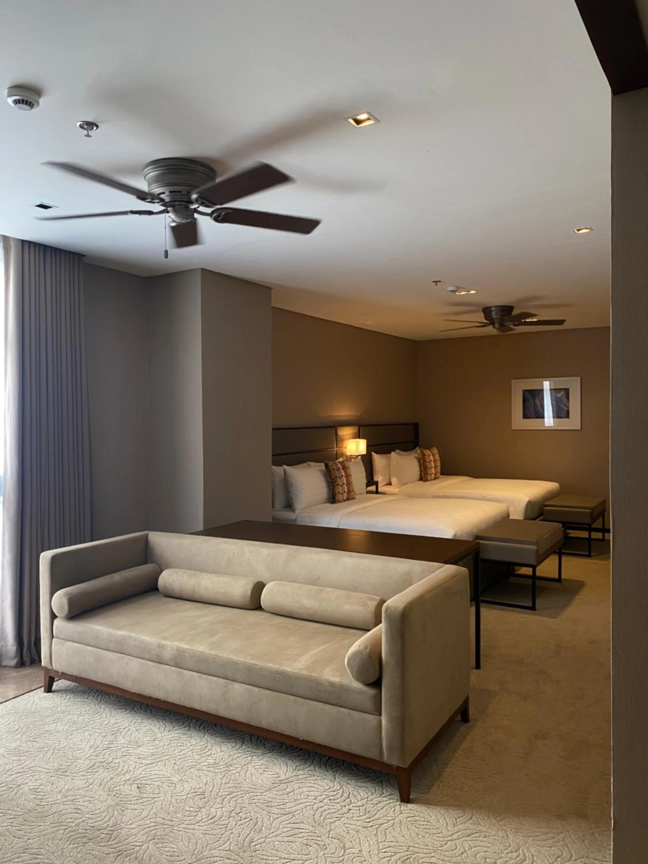 Photo of the whole room, Bed in The Plaza Garden Hotel and Residences