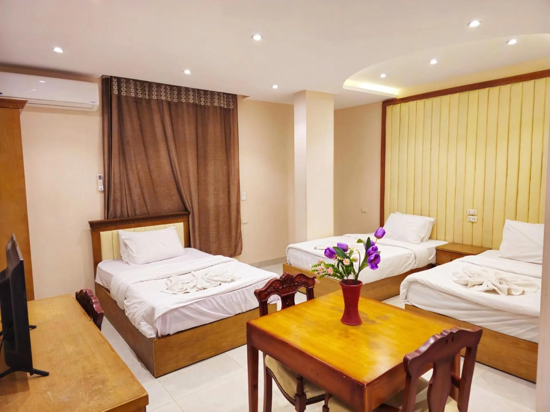 Photo of the whole room, Bed in Grand Pyramid View Hotel