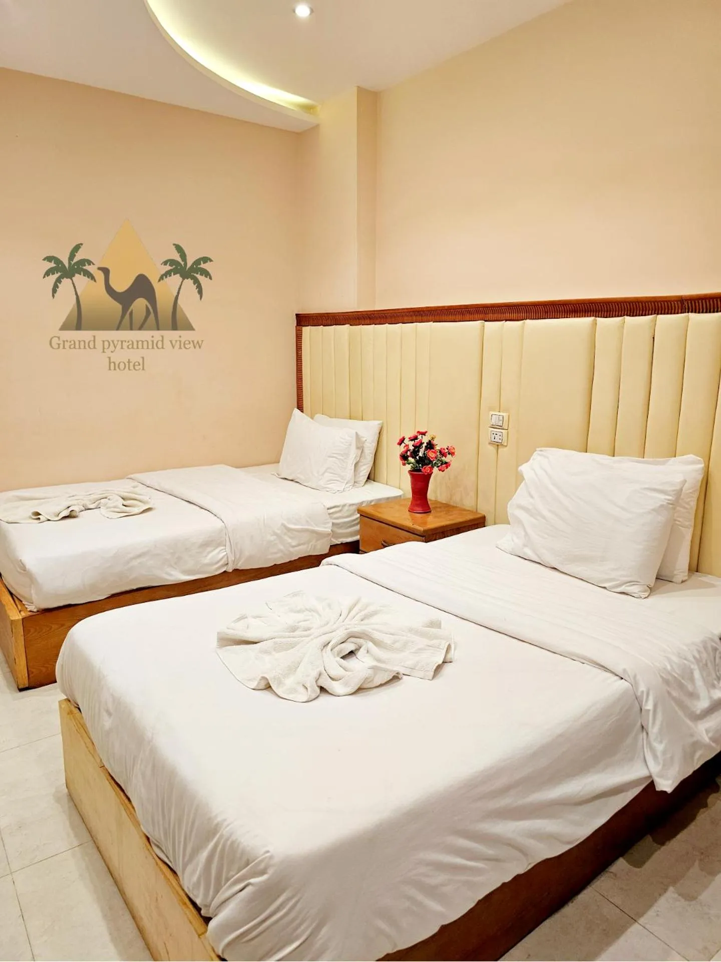 Bed in Grand Pyramid View Hotel