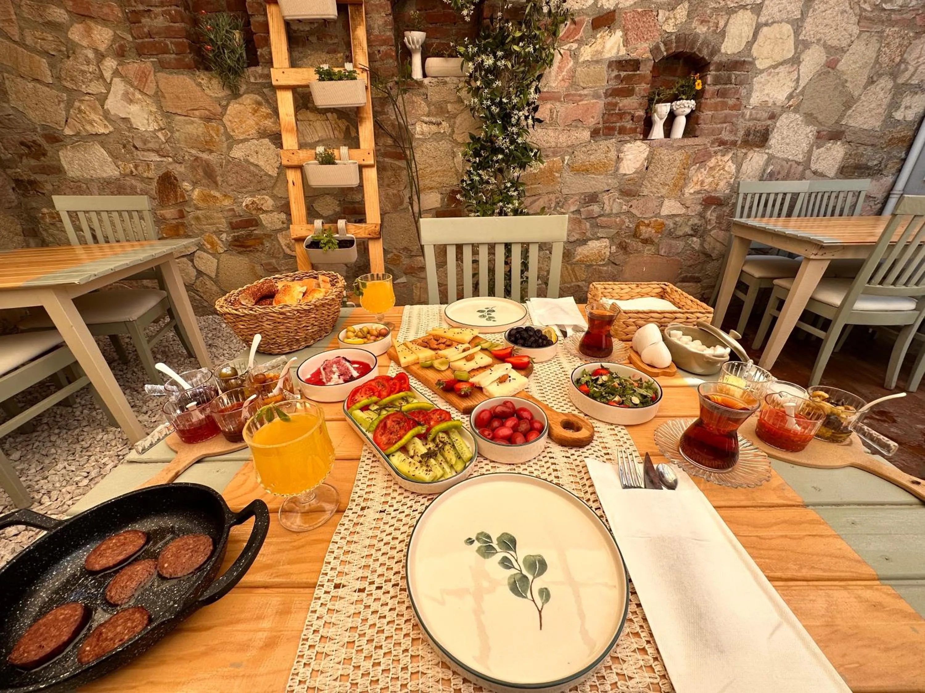 Breakfast in Hanole Guest House