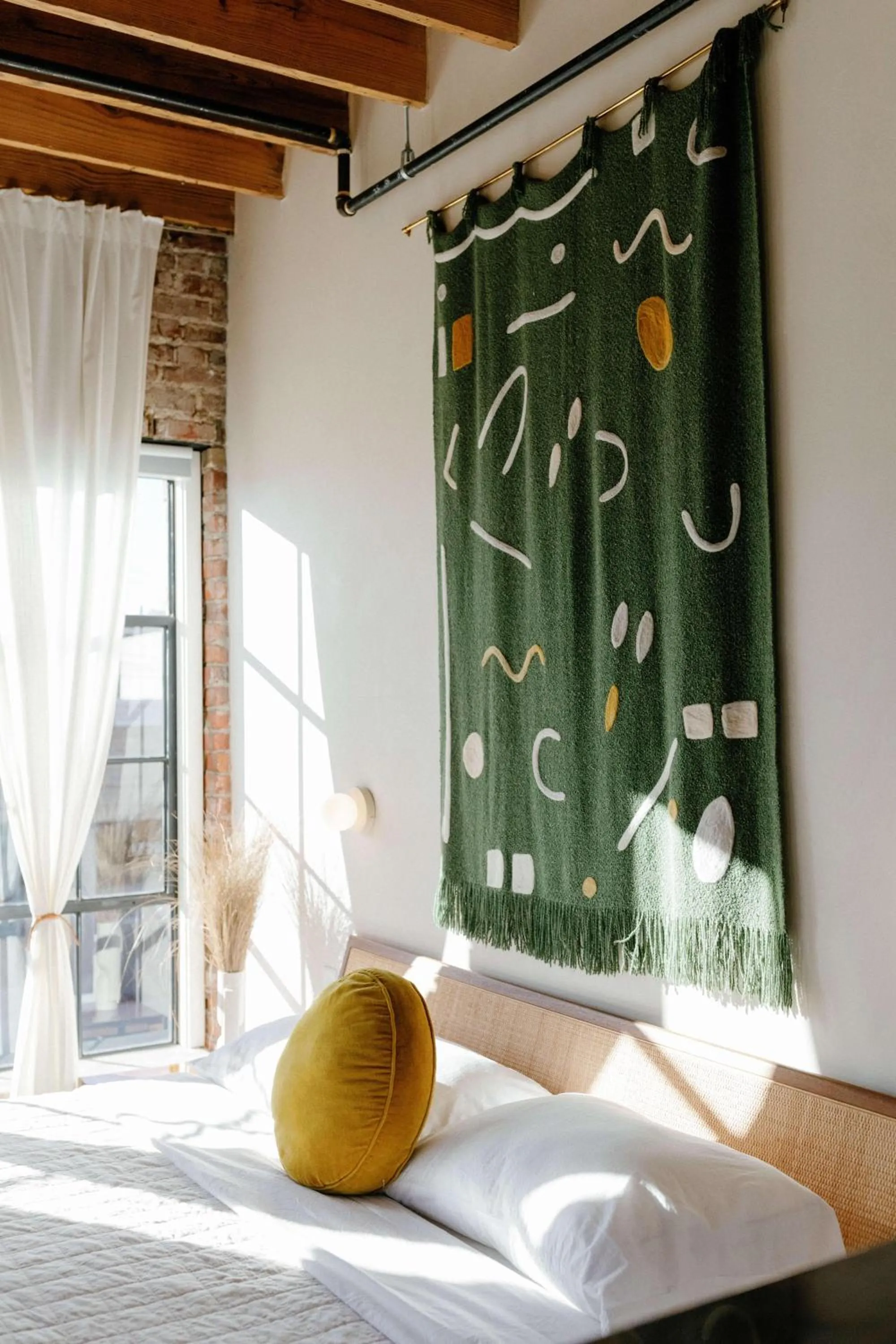 Bed in Hotel No-Vacancy