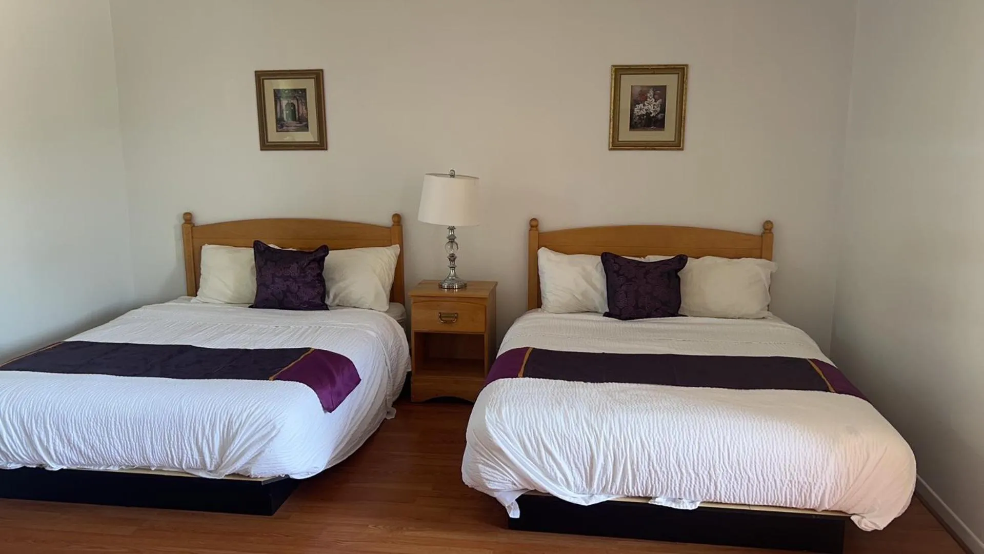 Bedroom, Bed in Hotel - Motel Georges