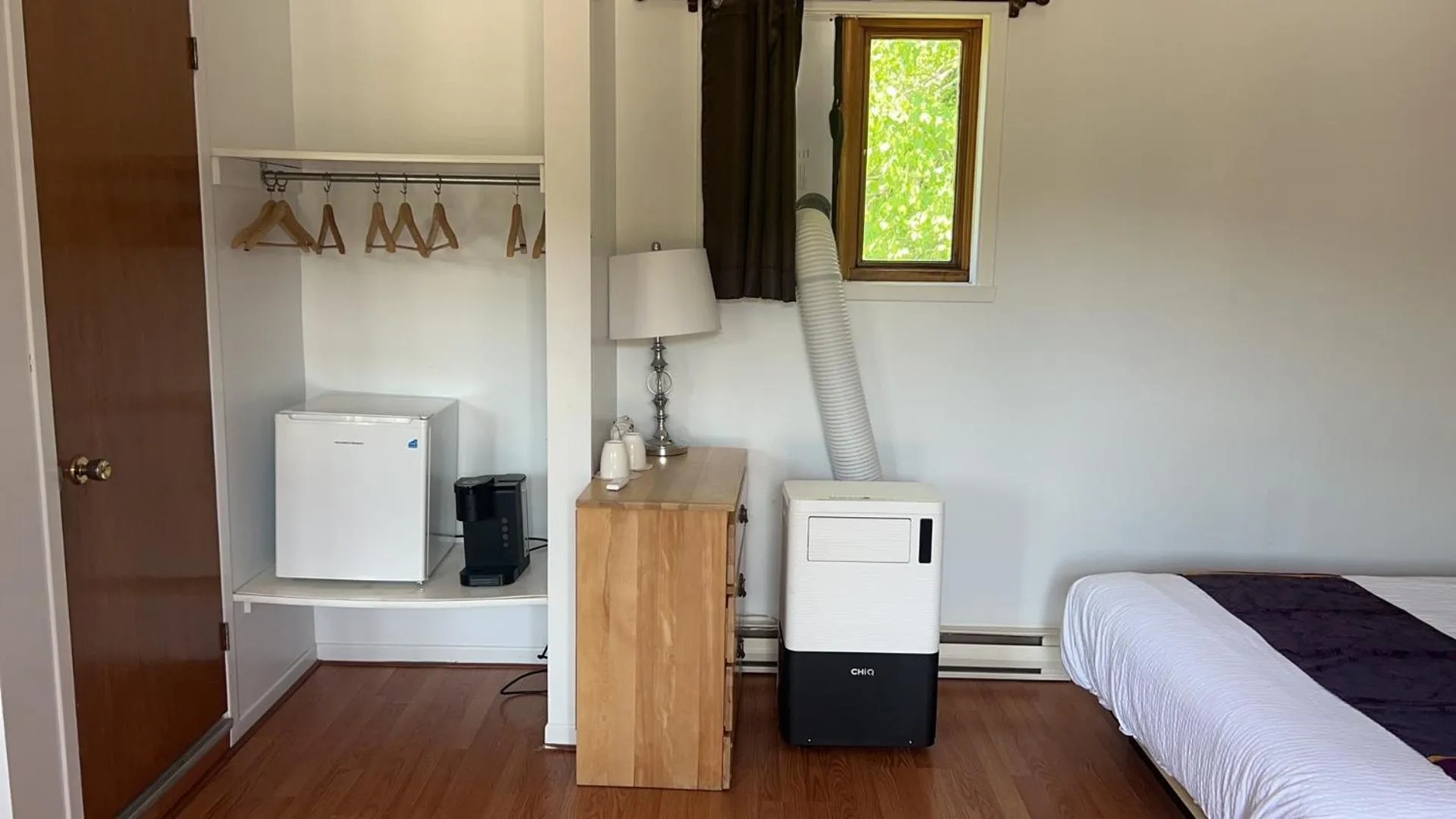 Bedroom, Bed in Hotel - Motel Georges