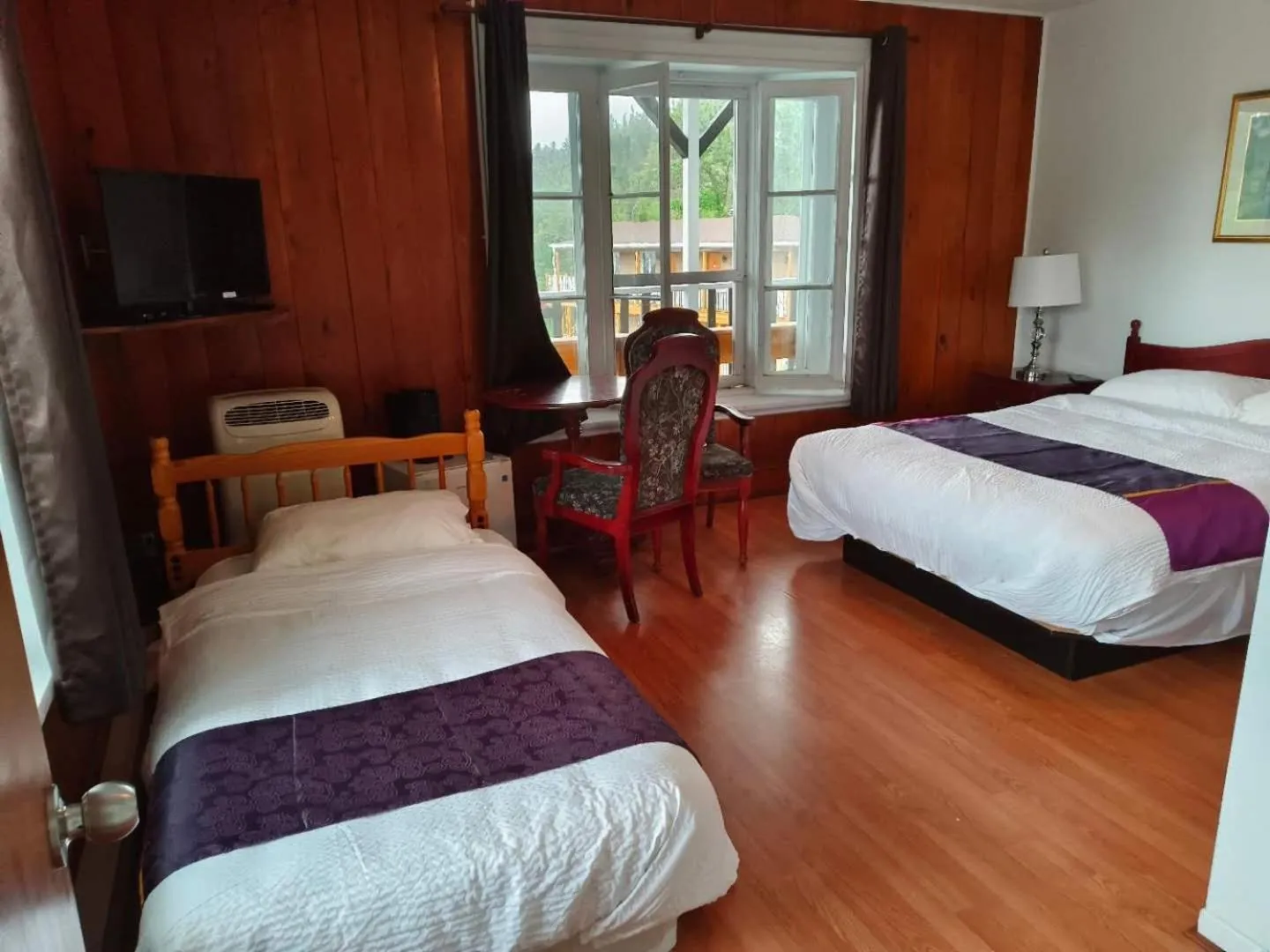 Bed in Hotel - Motel Georges