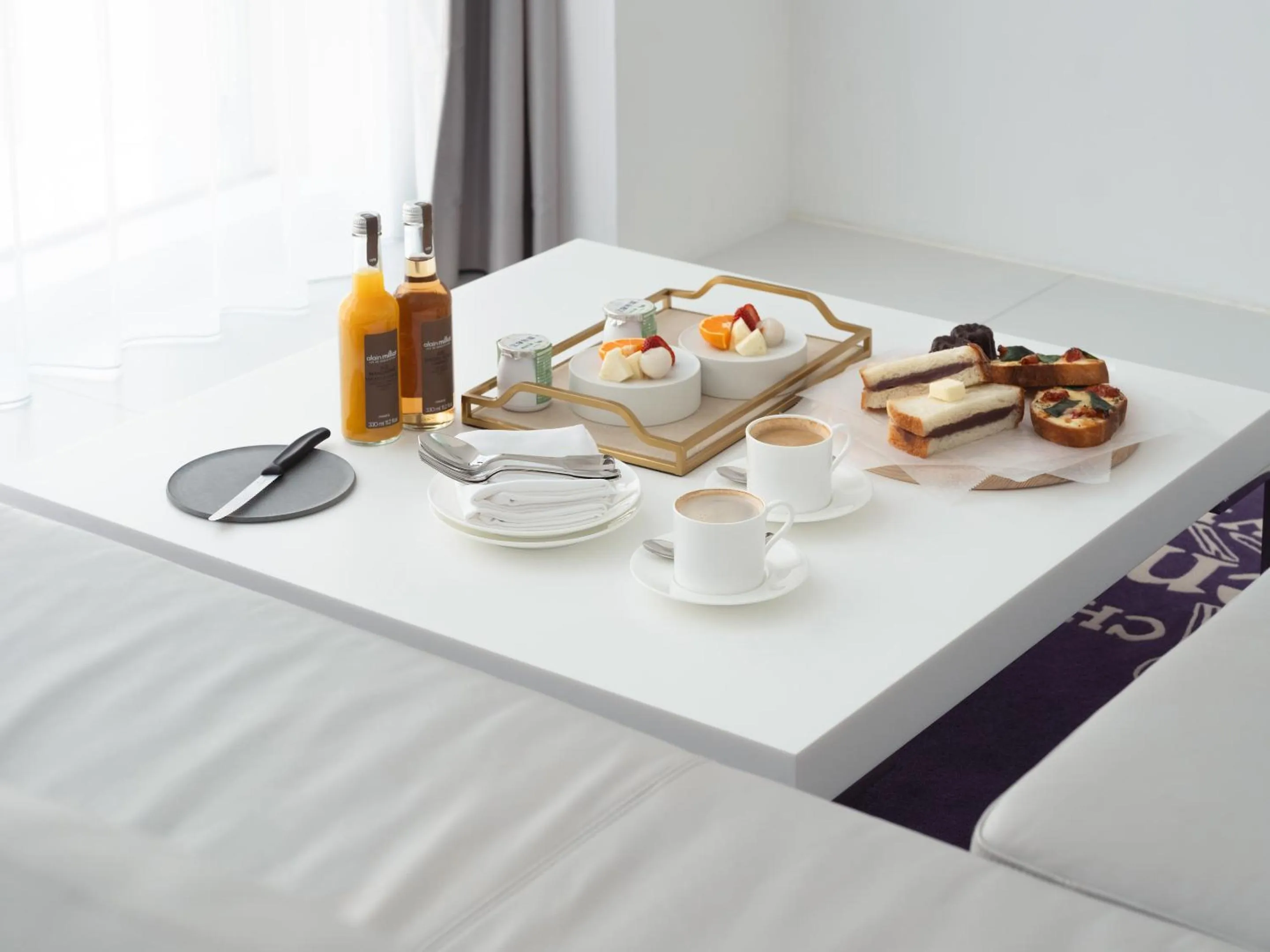 Breakfast, Bed in CUVEE J2 HOTEL OSAKA by Onko Chishin