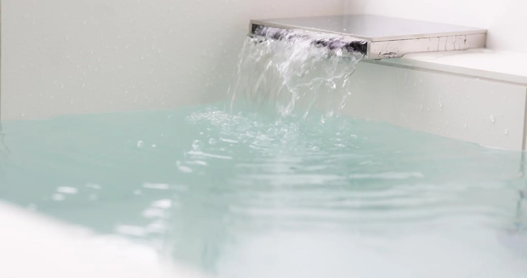 Bath in CUVEE J2 HOTEL OSAKA by Onko Chishin