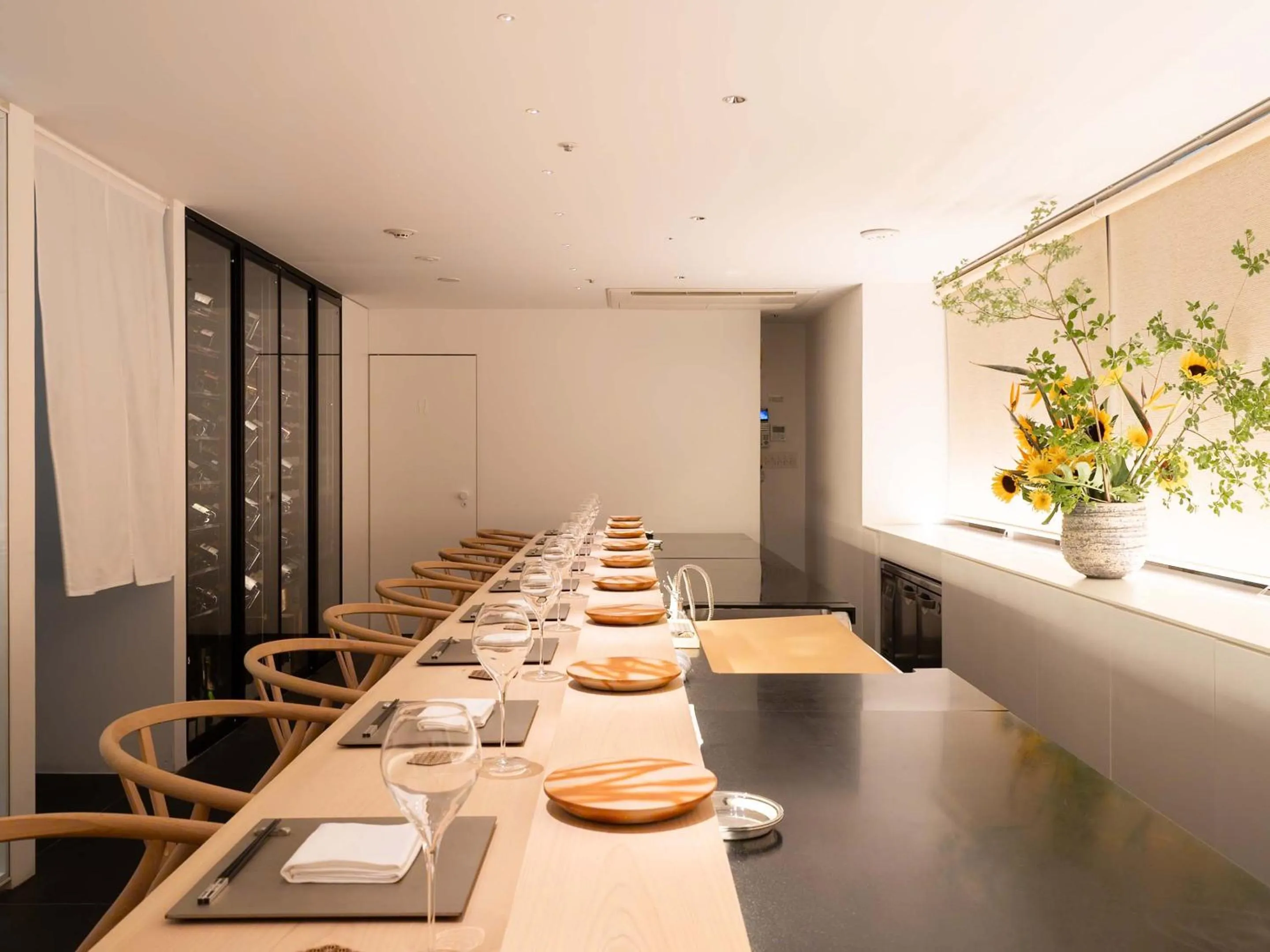 Restaurant/places to eat in CUVEE J2 HOTEL OSAKA by Onko Chishin
