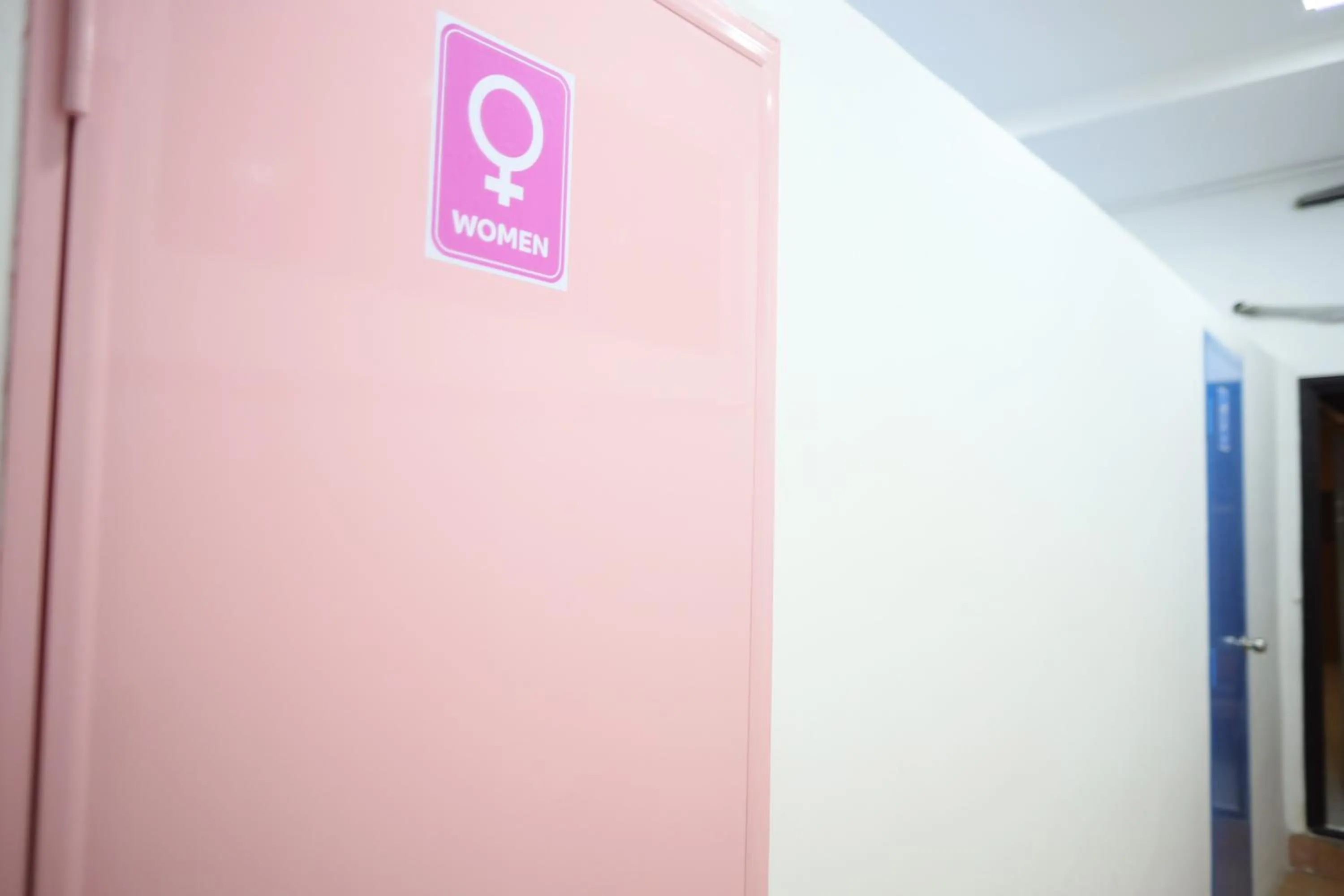 Bathroom in Aloft Hotel and Hostel Pattaya