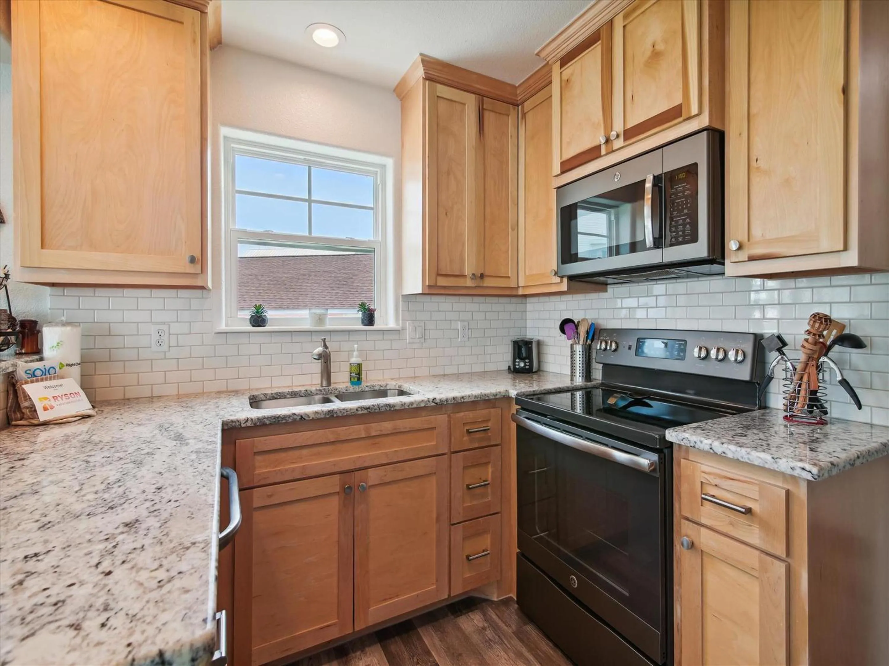 Property building in Beach Rays