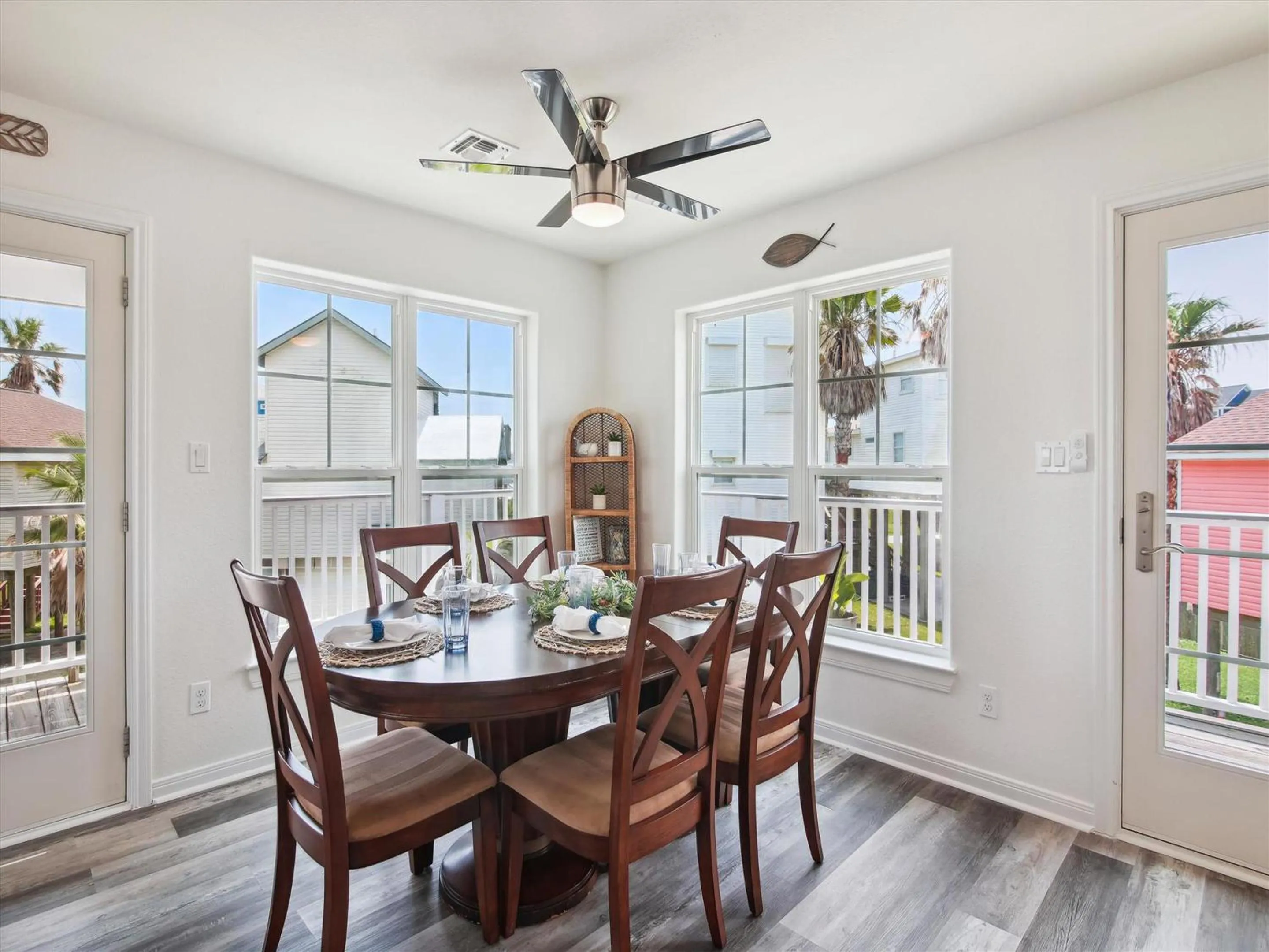 Property building in Beach Rays