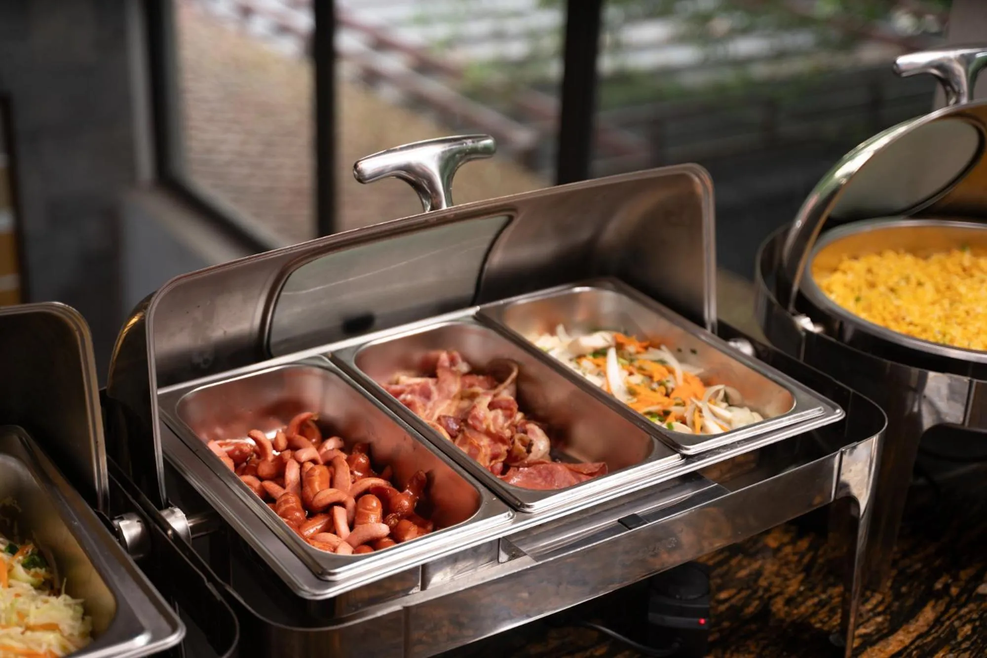 Food and drinks in Coco Island Resort Ninh Binh