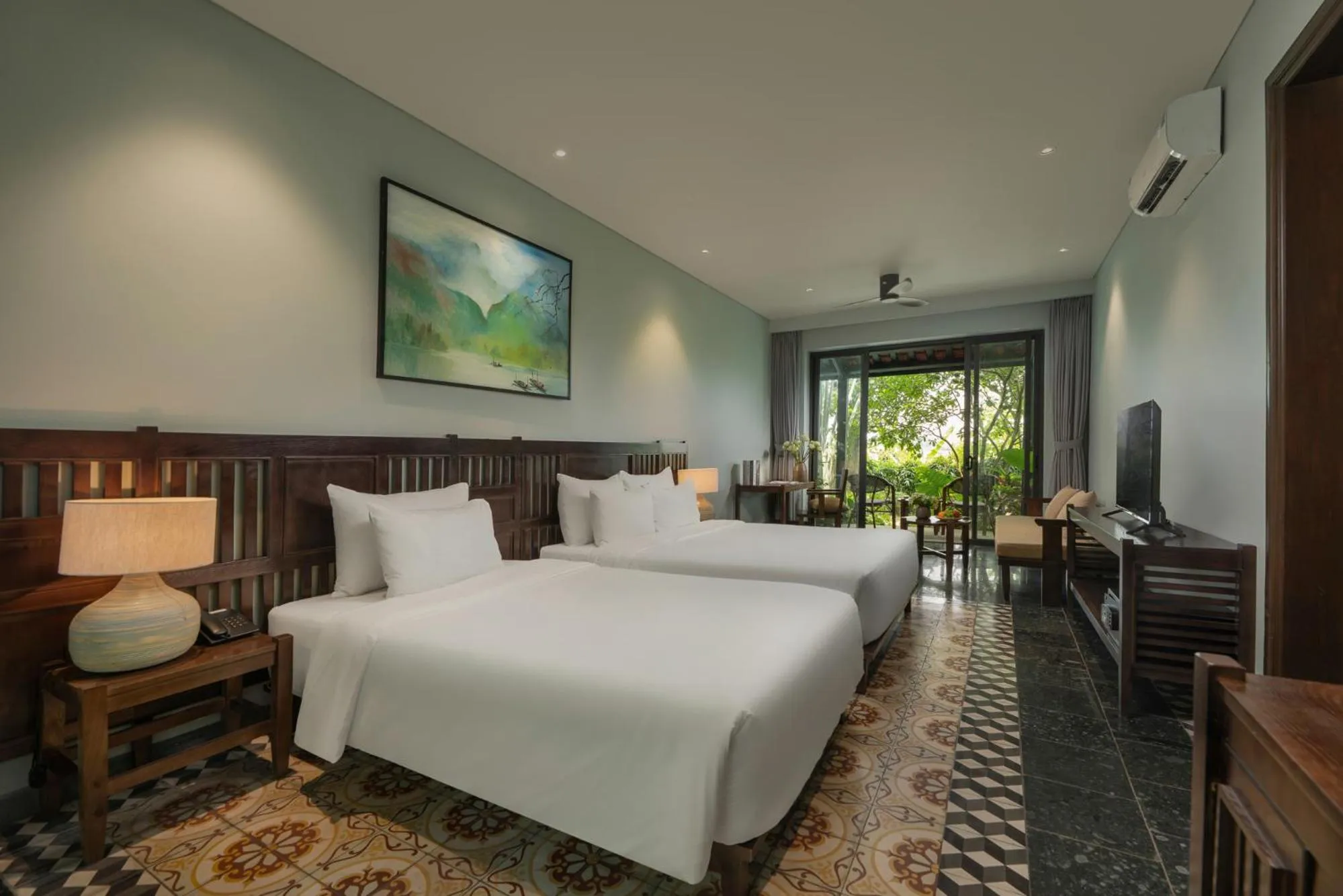 Bed in Coco Island Resort Ninh Binh
