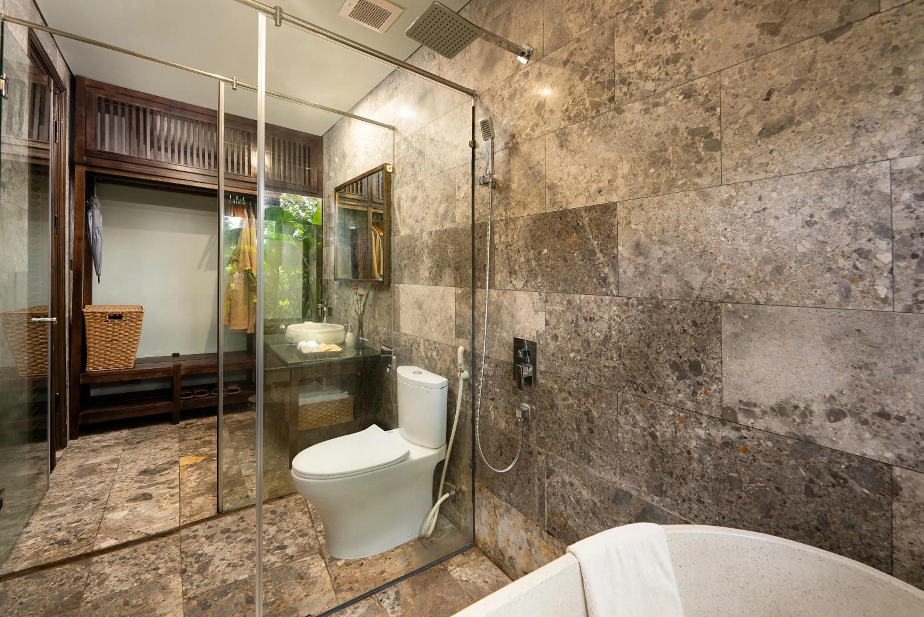 Shower in Coco Island Resort Ninh Binh