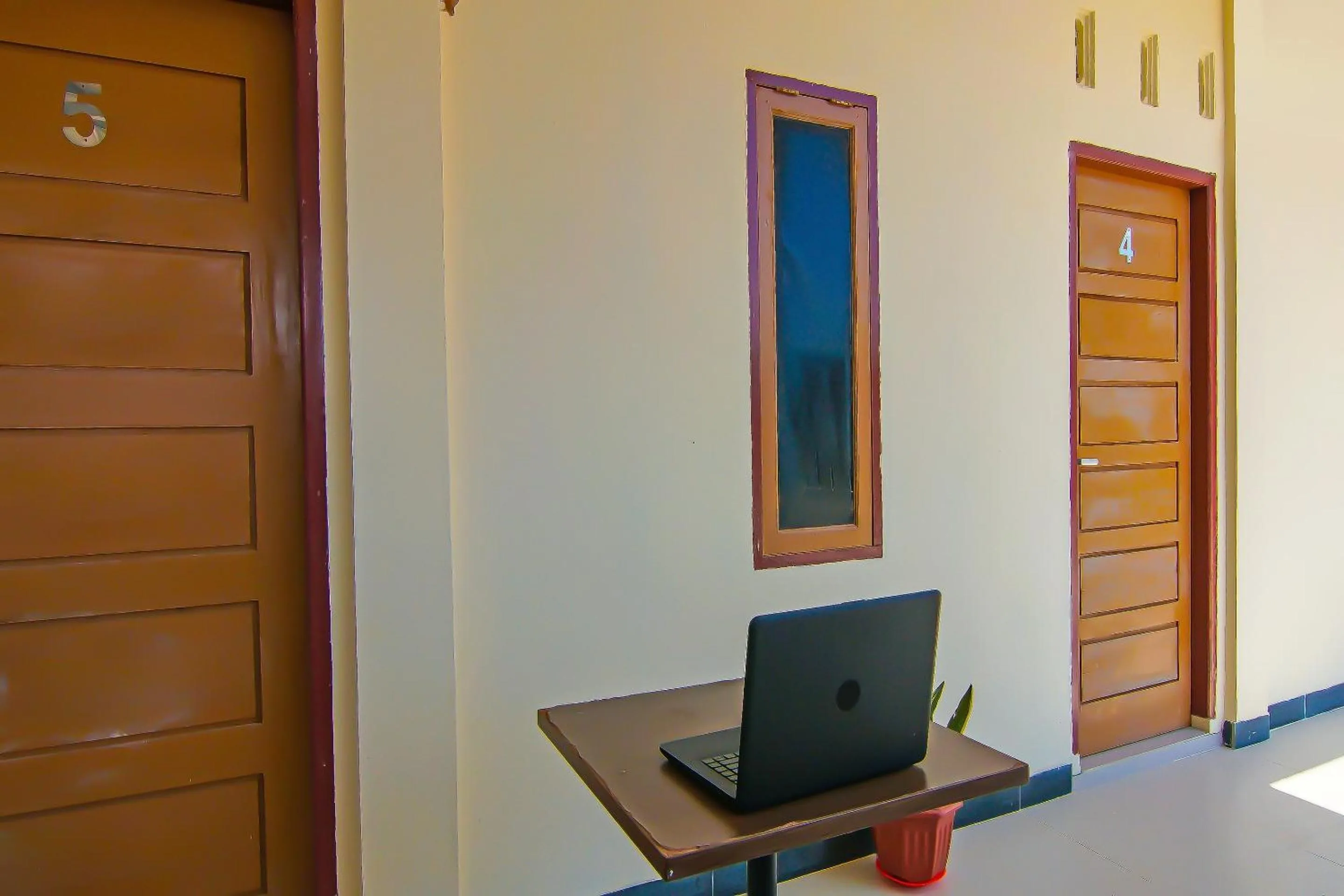 Lobby or reception in Hotel O Putri Guest House Syariah Near SPBU Rimbo Panjang