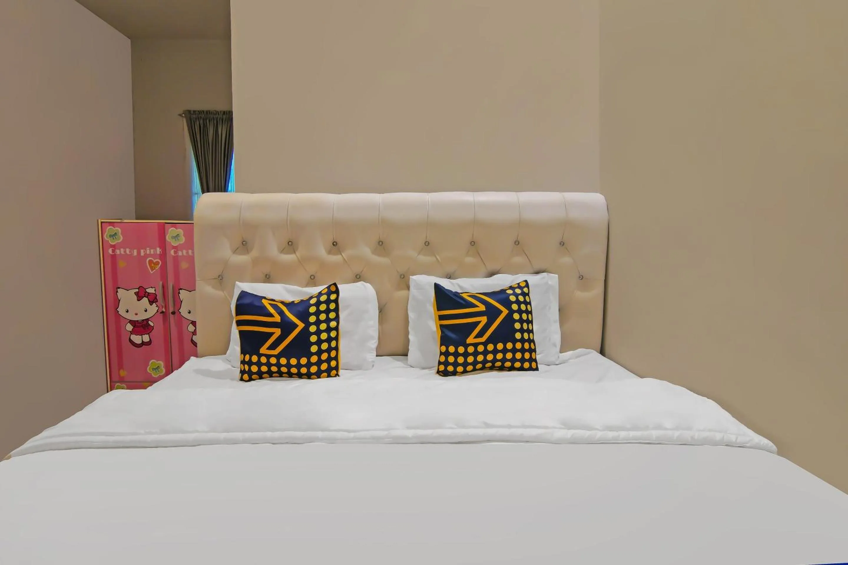 Bedroom, Bed in Hotel O Putri Guest House Syariah Near SPBU Rimbo Panjang