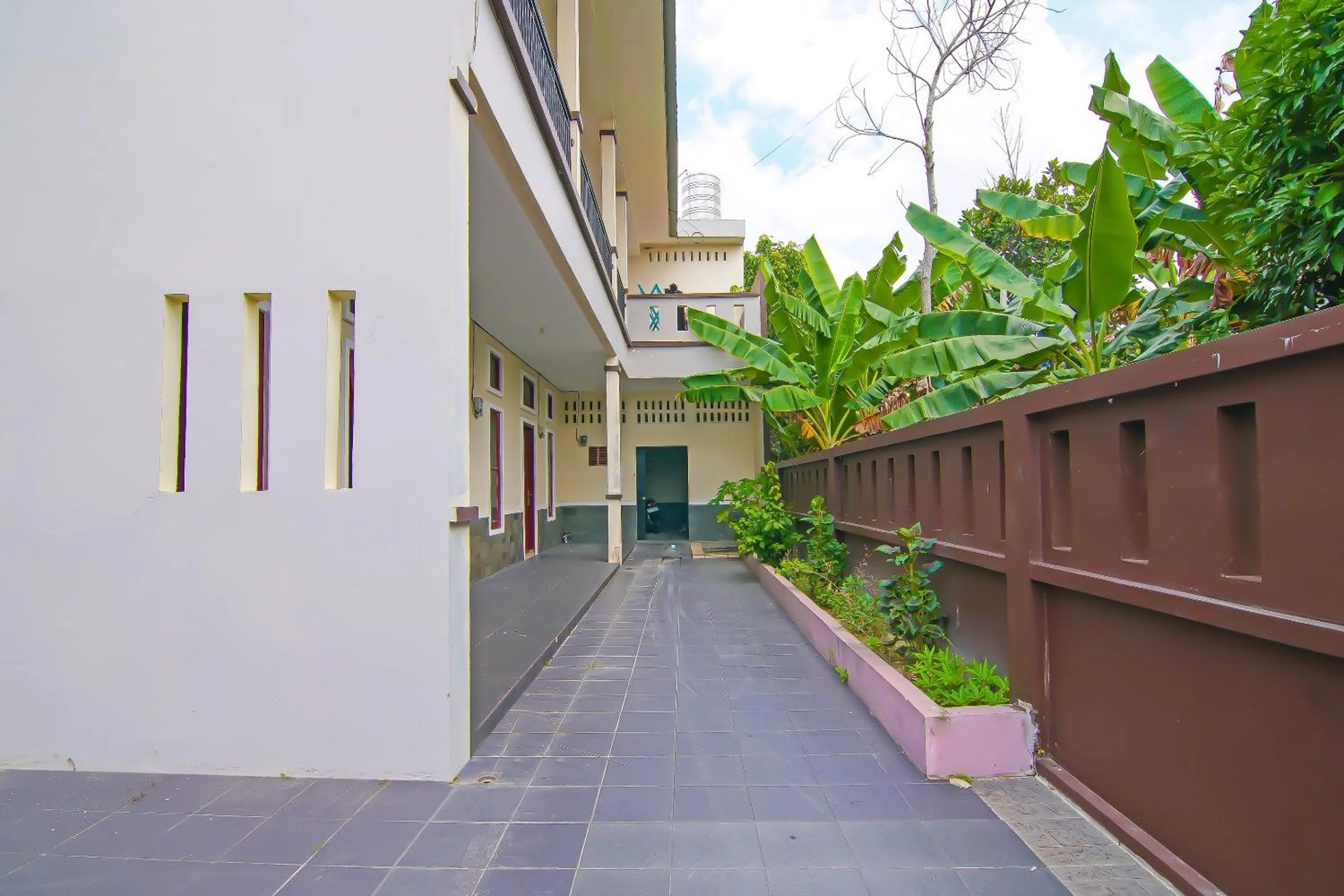 Lobby or reception in Hotel O Putri Guest House Syariah Near SPBU Rimbo Panjang