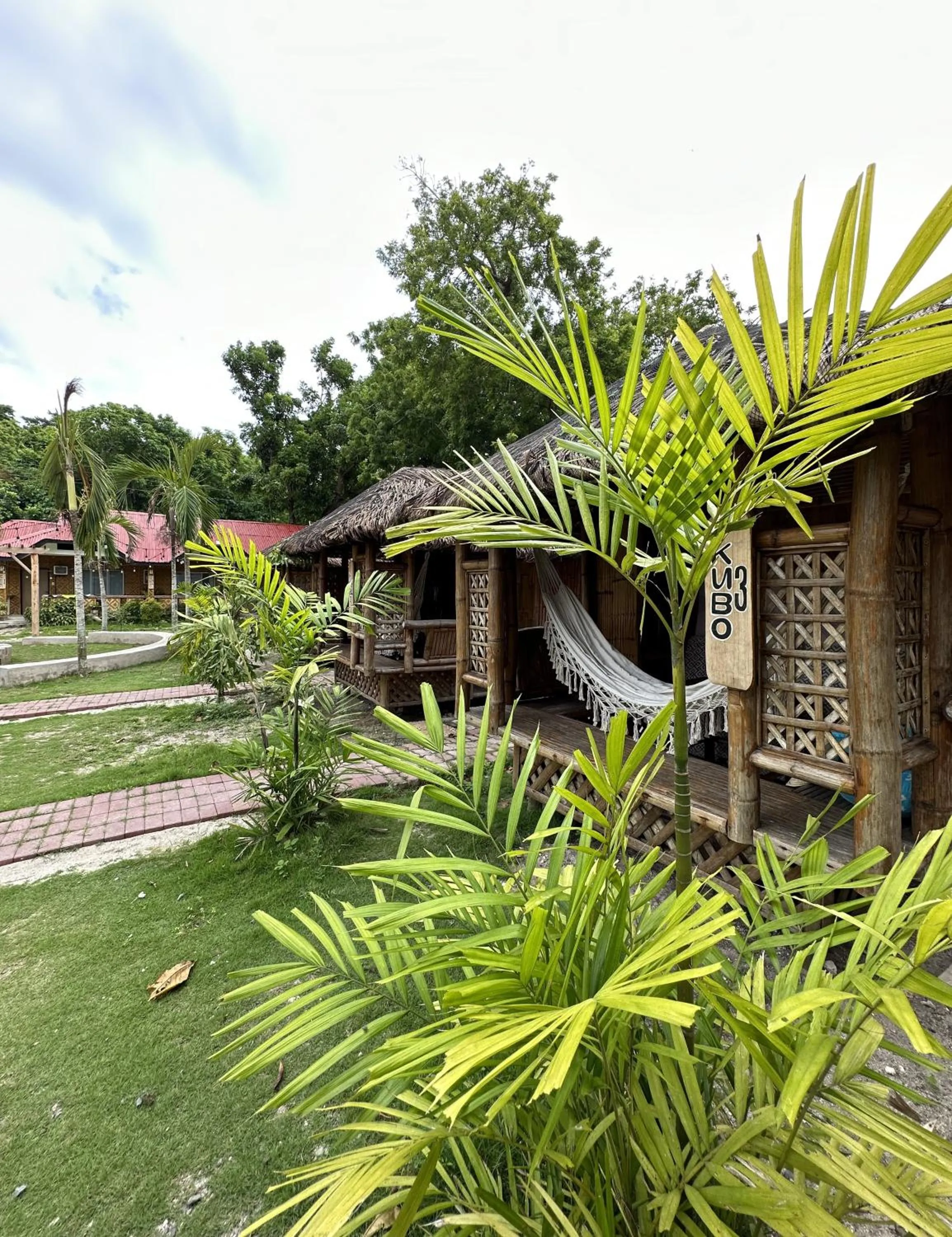 On Board Panglao Beach Hostel & Resort with FREE MOTORBIKE