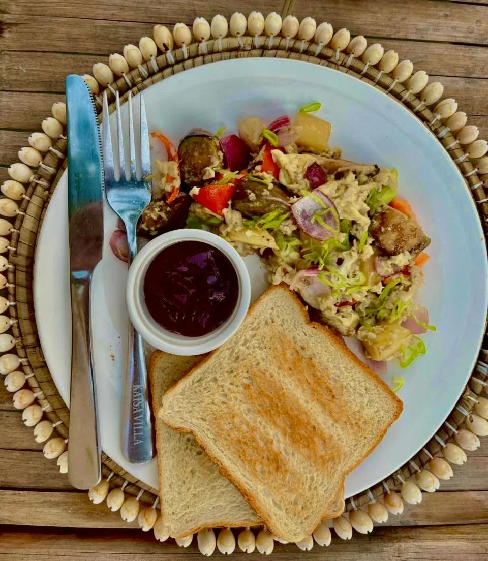 On Board Panglao Beach Hostel & Resort with FREE MOTORBIKE