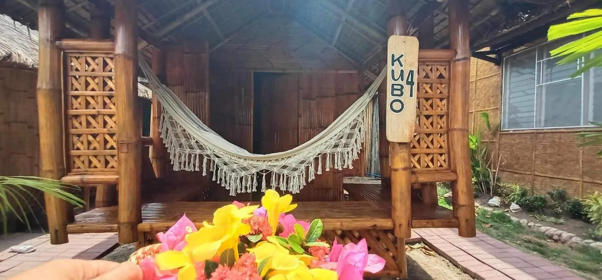 On Board Panglao Beach Hostel & Resort with FREE MOTORBIKE