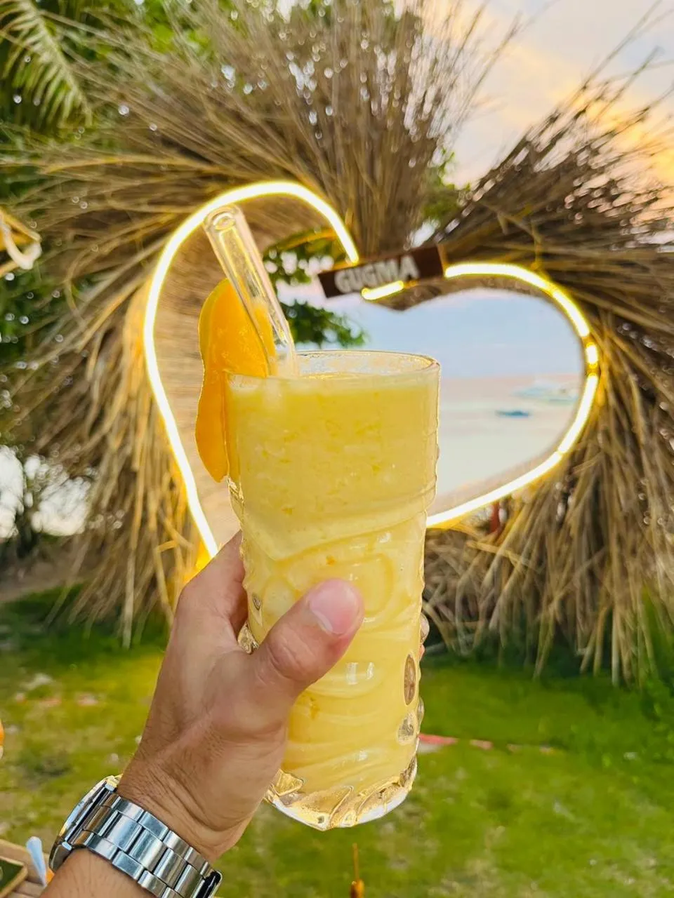 On Board Panglao Beach Hostel & Resort with FREE MOTORBIKE