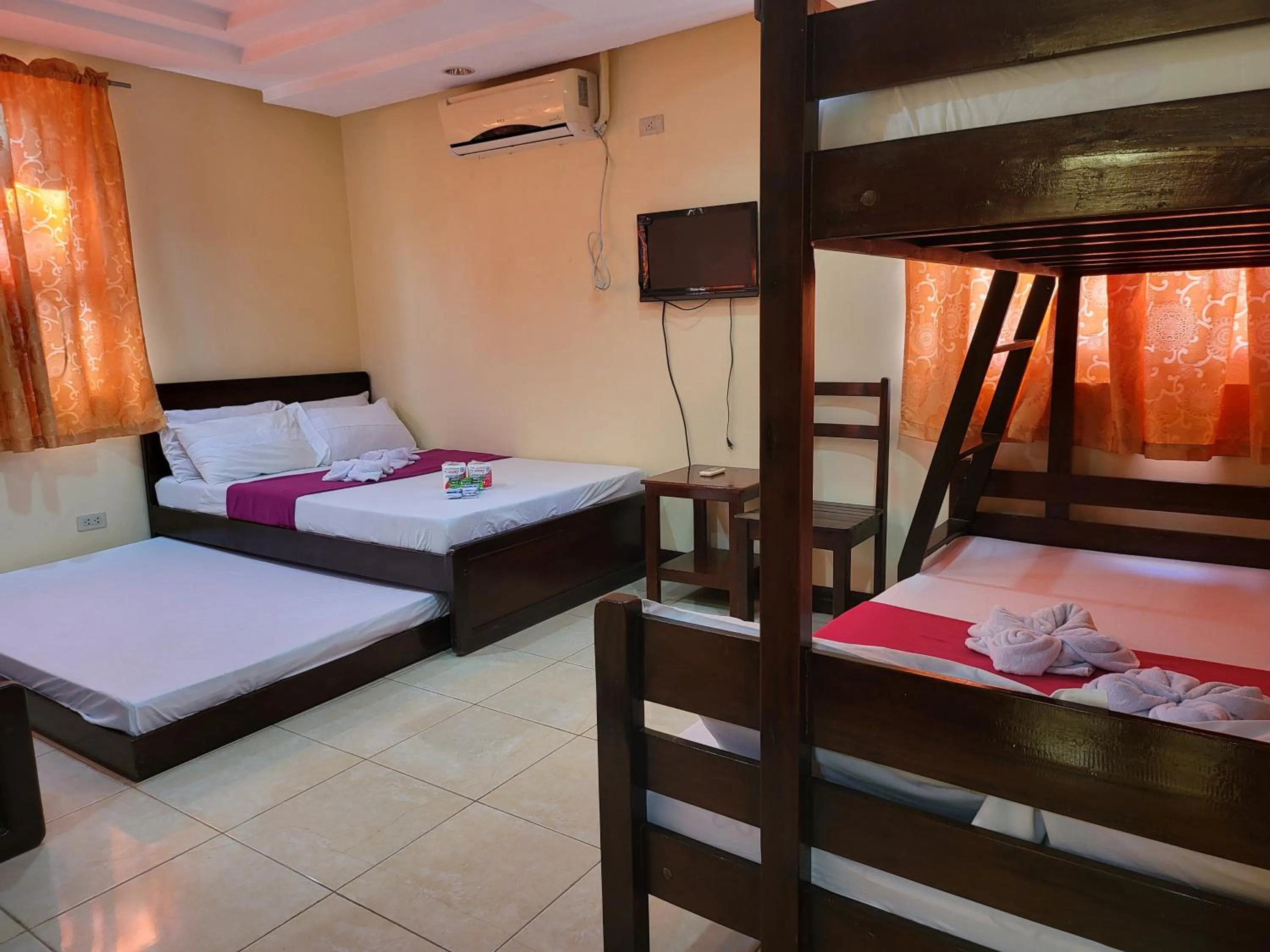 Superior Studio in Rooms R Us - Voyagers Palace