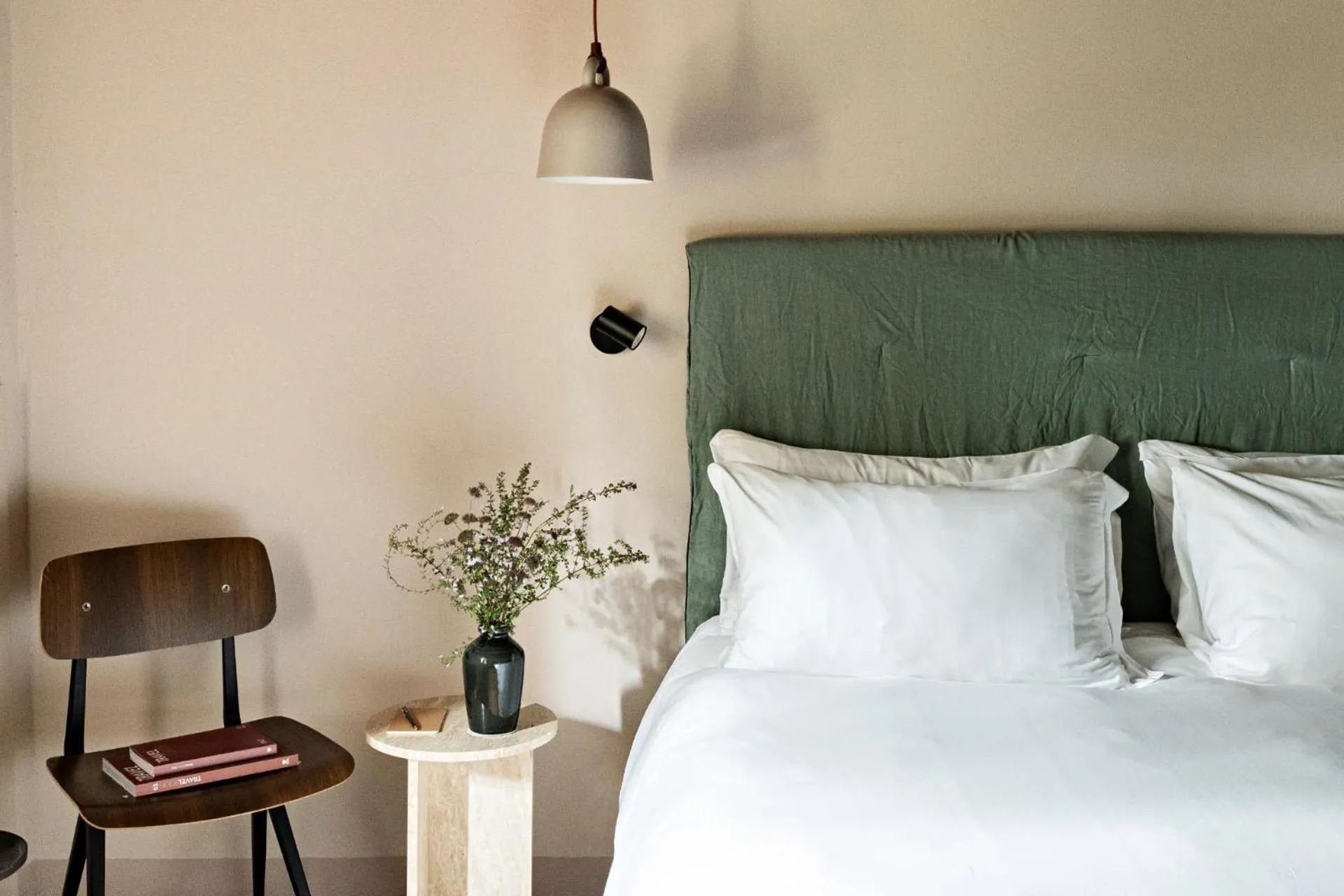 Bed in Pieve Aldina Relais & Châteaux