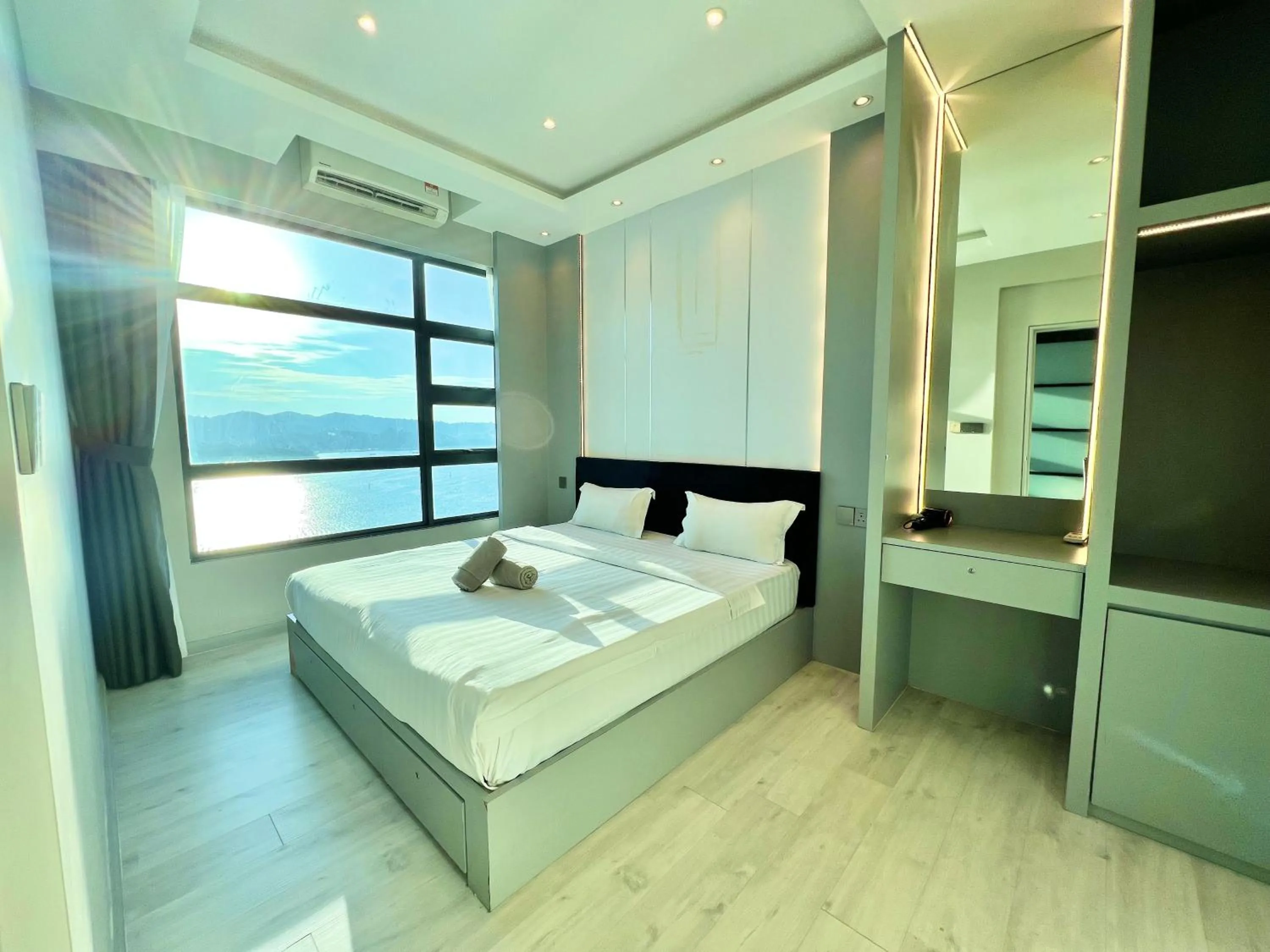 Bedroom, Bed in Margo Home - Jesselton Quay