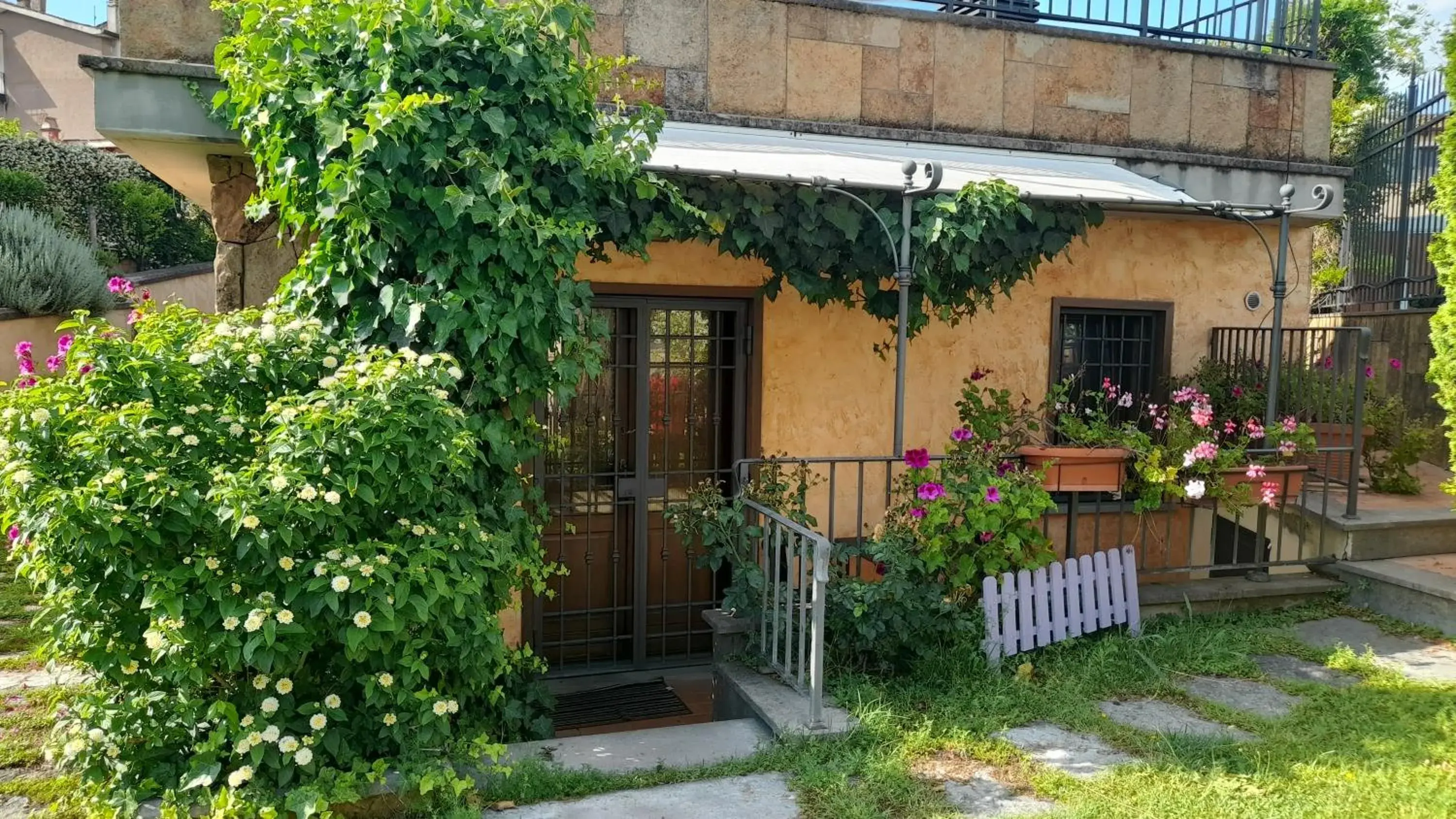 Standard Double or Twin Room in La Valle dei Casali B&B con Piscina e Natura a Roma Standard Double or Twin Room in La Valle dei Casali B&B con Piscina e Natura a Roma