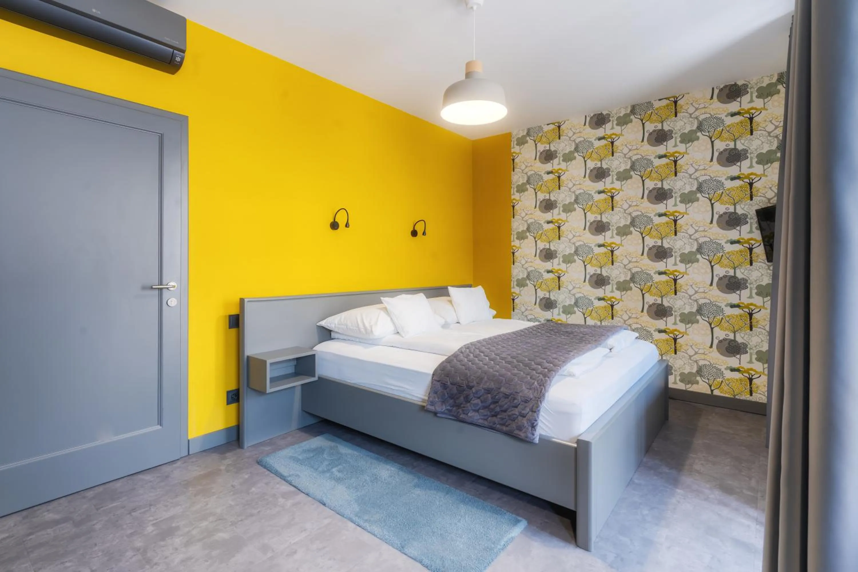 Bed in Ikonik Spa Hotel