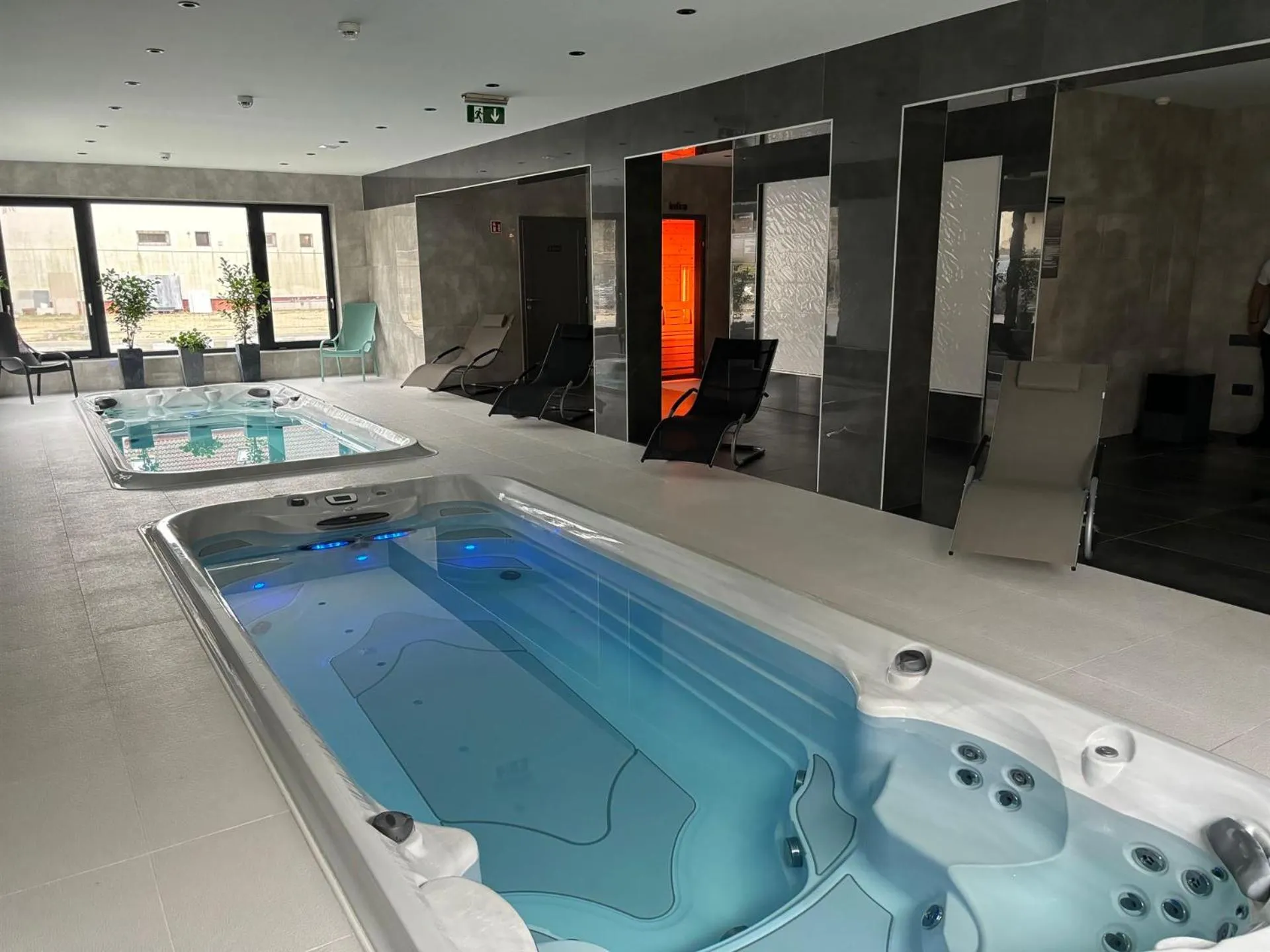 Swimming pool in Ikonik Spa Hotel