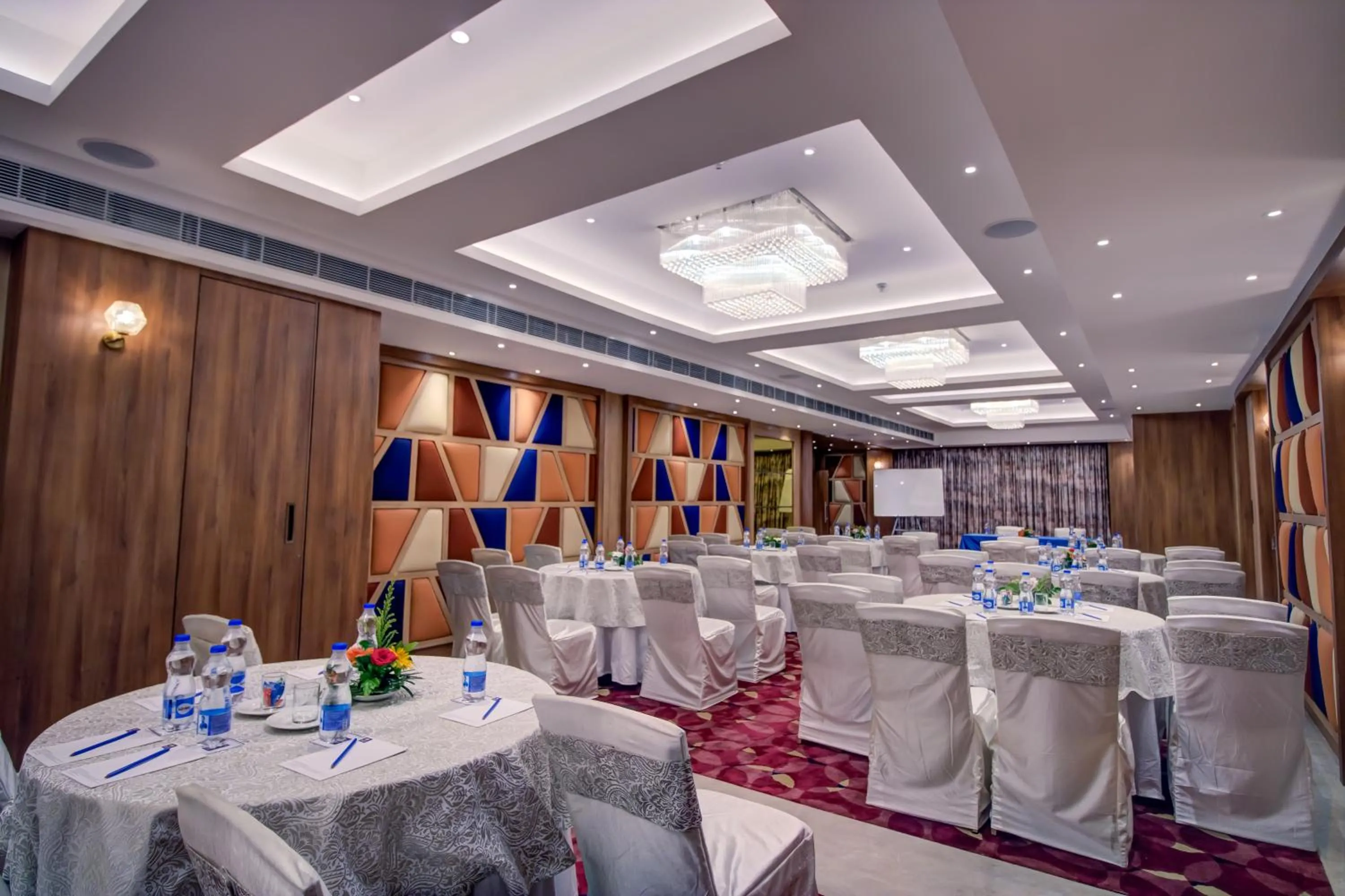 Cozzet Victoria Hotel