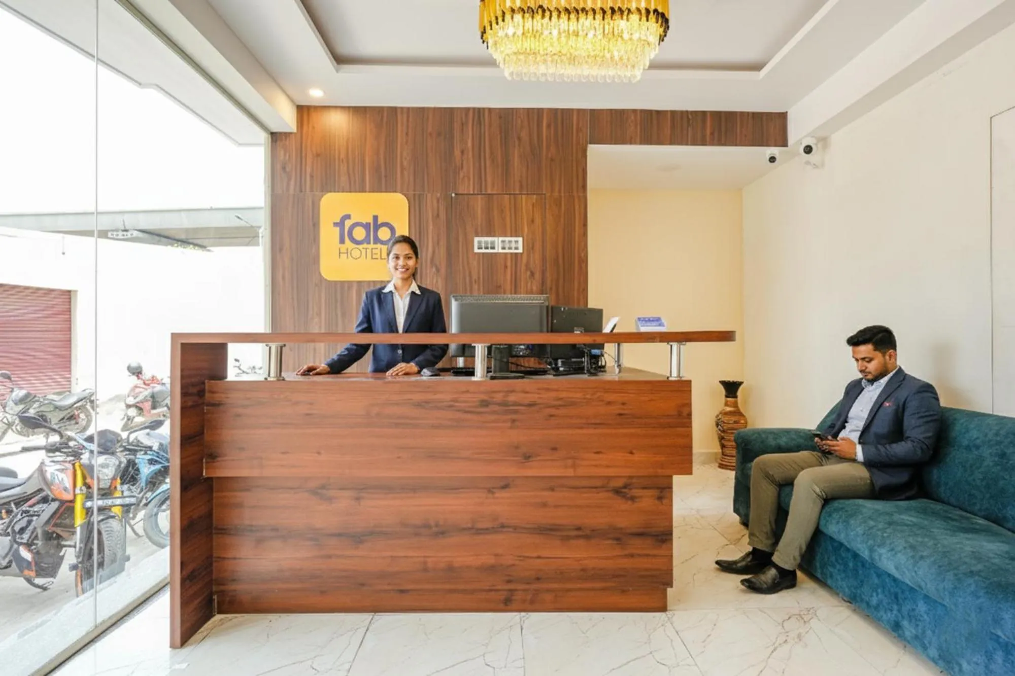 Lobby or reception in FabHotel Crystal Suites - Near Marathahalli Junction