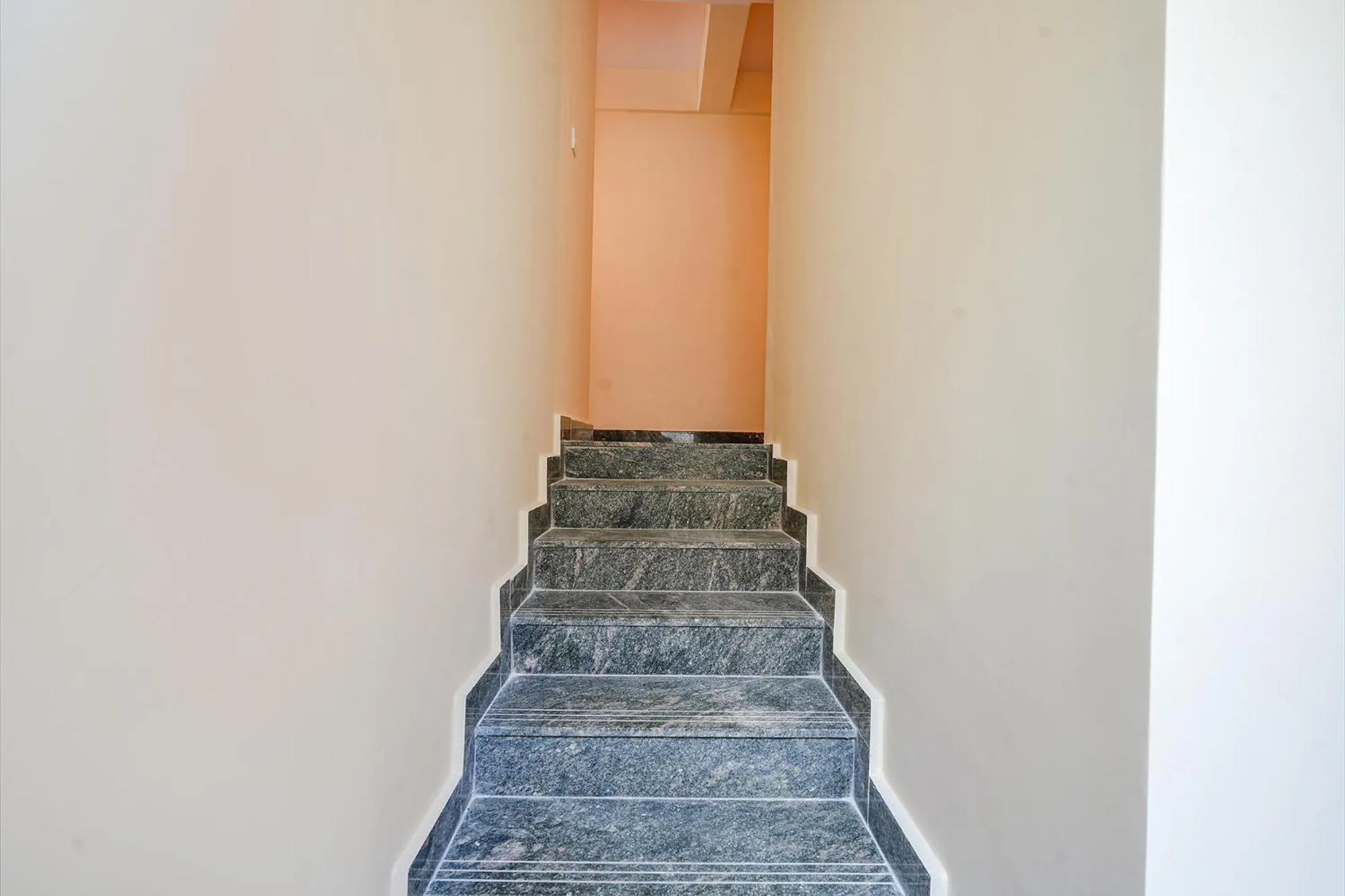 Lobby or reception in FabHotel Crystal Suites - Near Marathahalli Junction