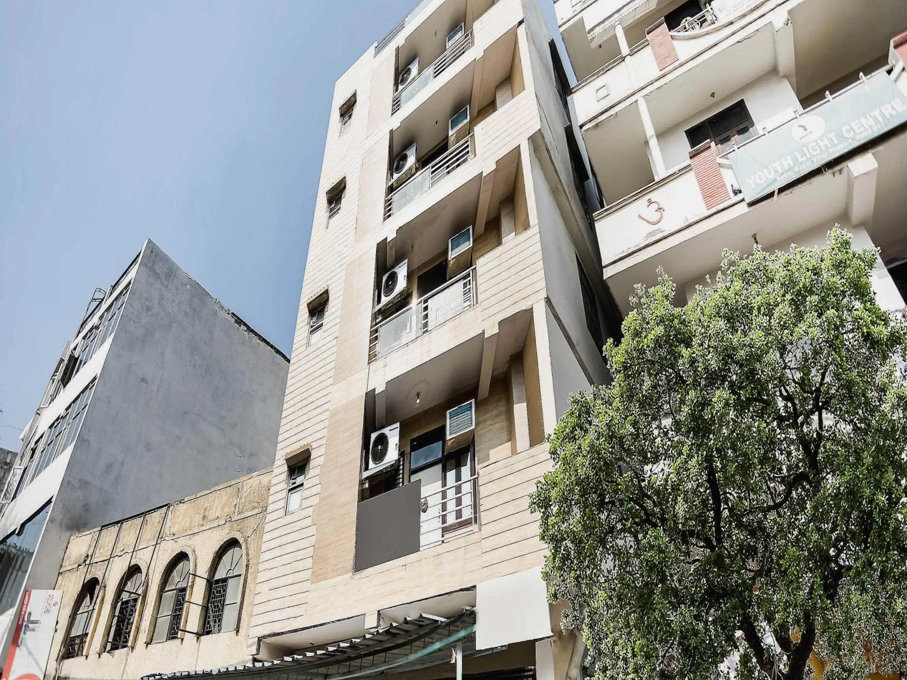 Facade/entrance in Hotel O Discovery