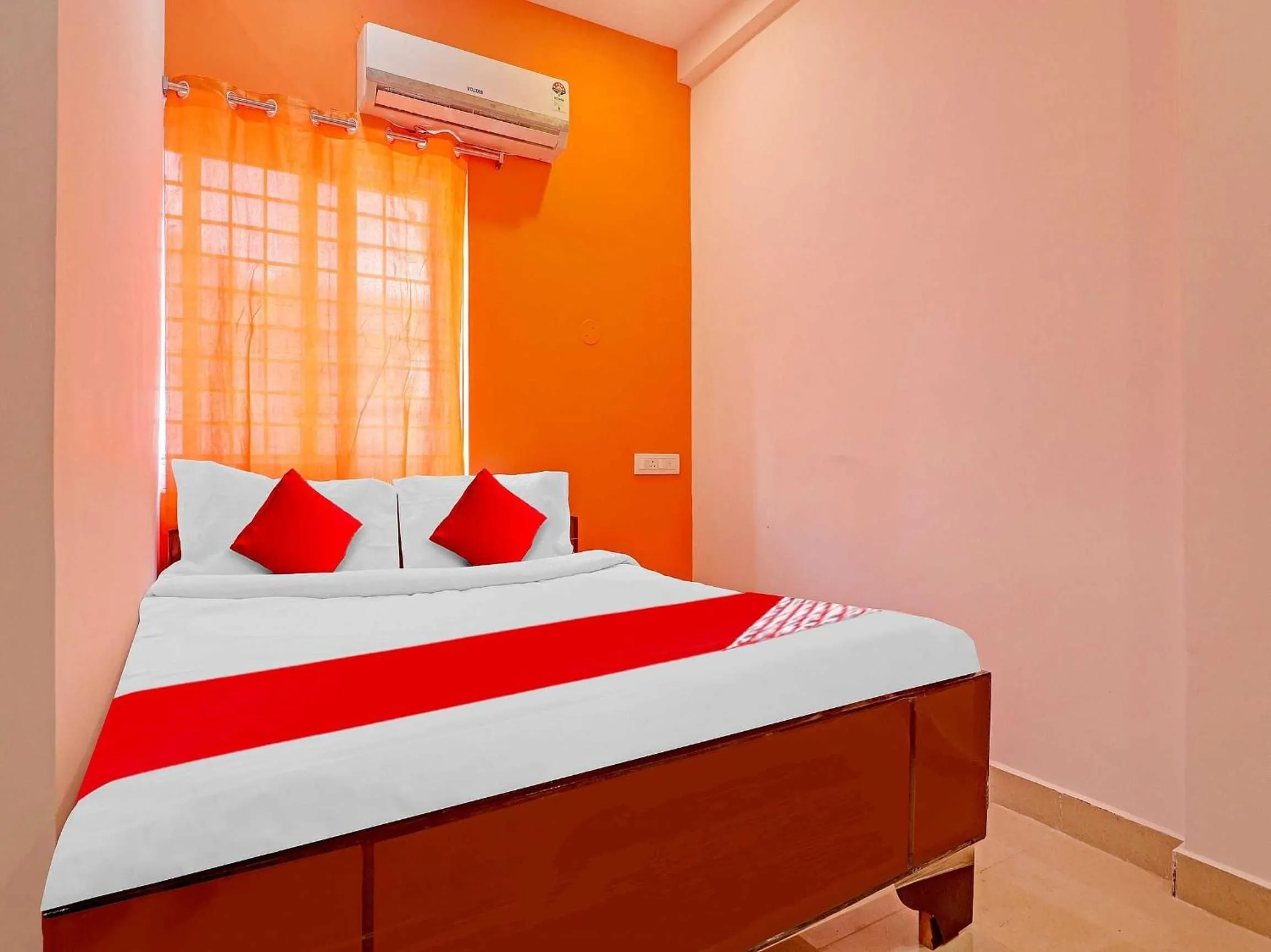 Bedroom in Hotel O NEW PLATINUM