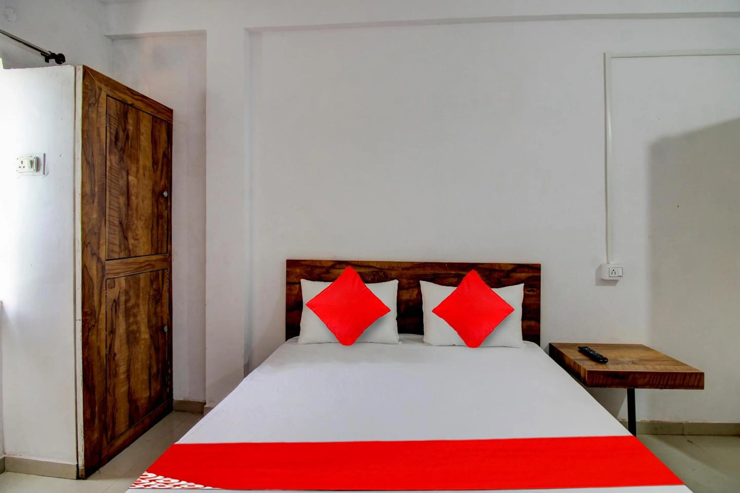 Bedroom, Bed in Hotel O The Golden Key