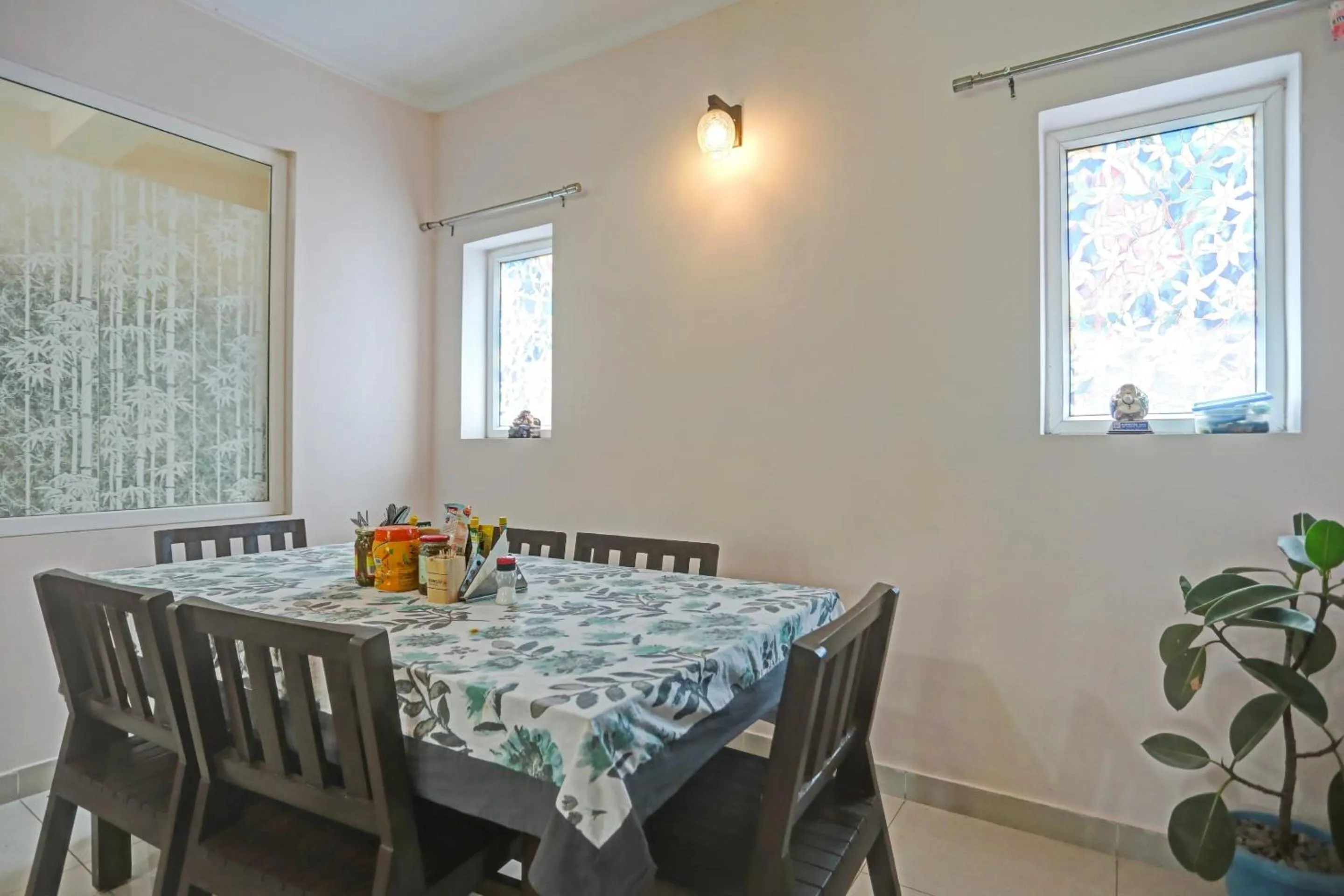 Dining area in Hotel O by OYO Serene Escape