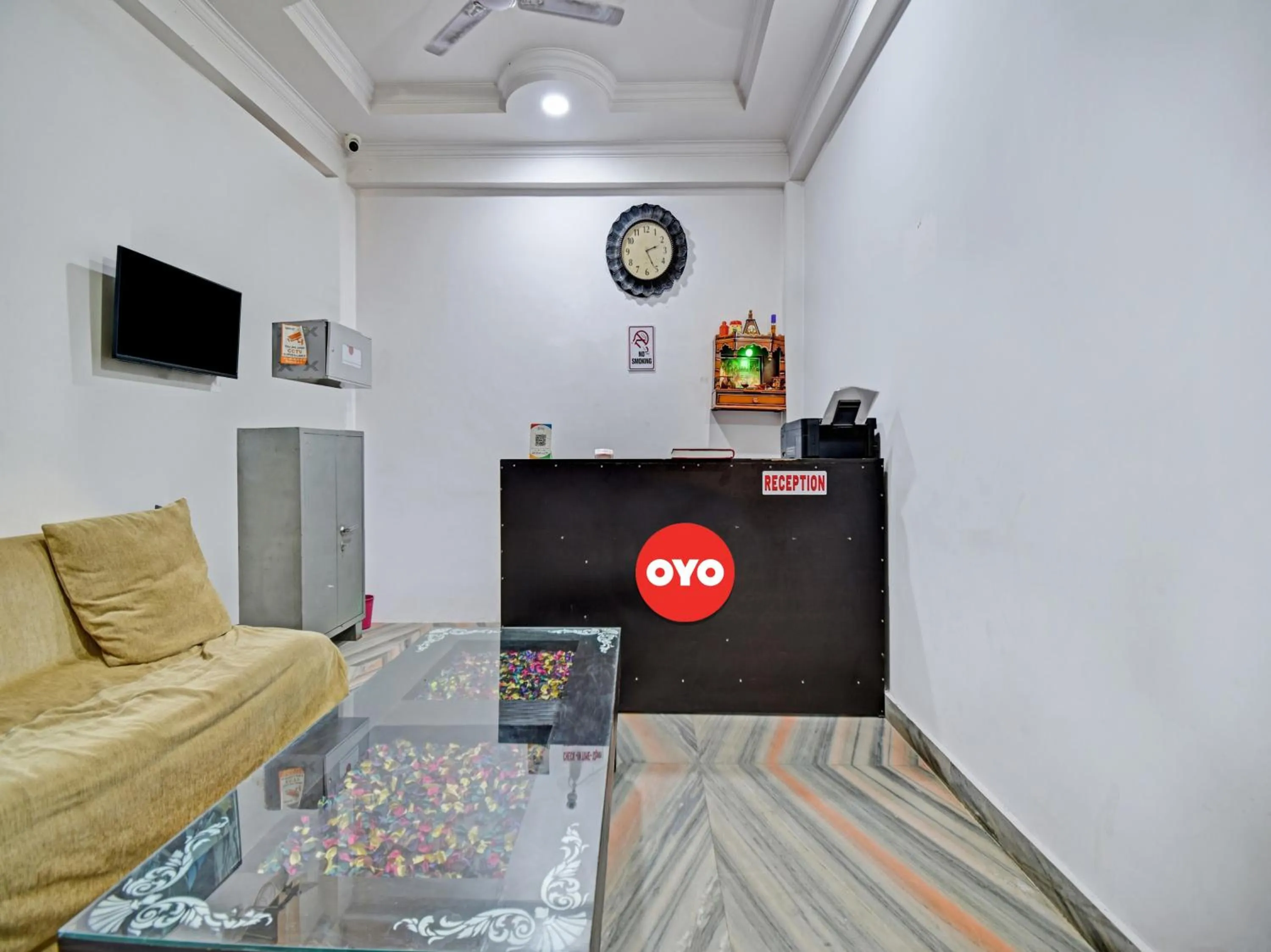 Lobby or reception in Hotel O Diamond Inns