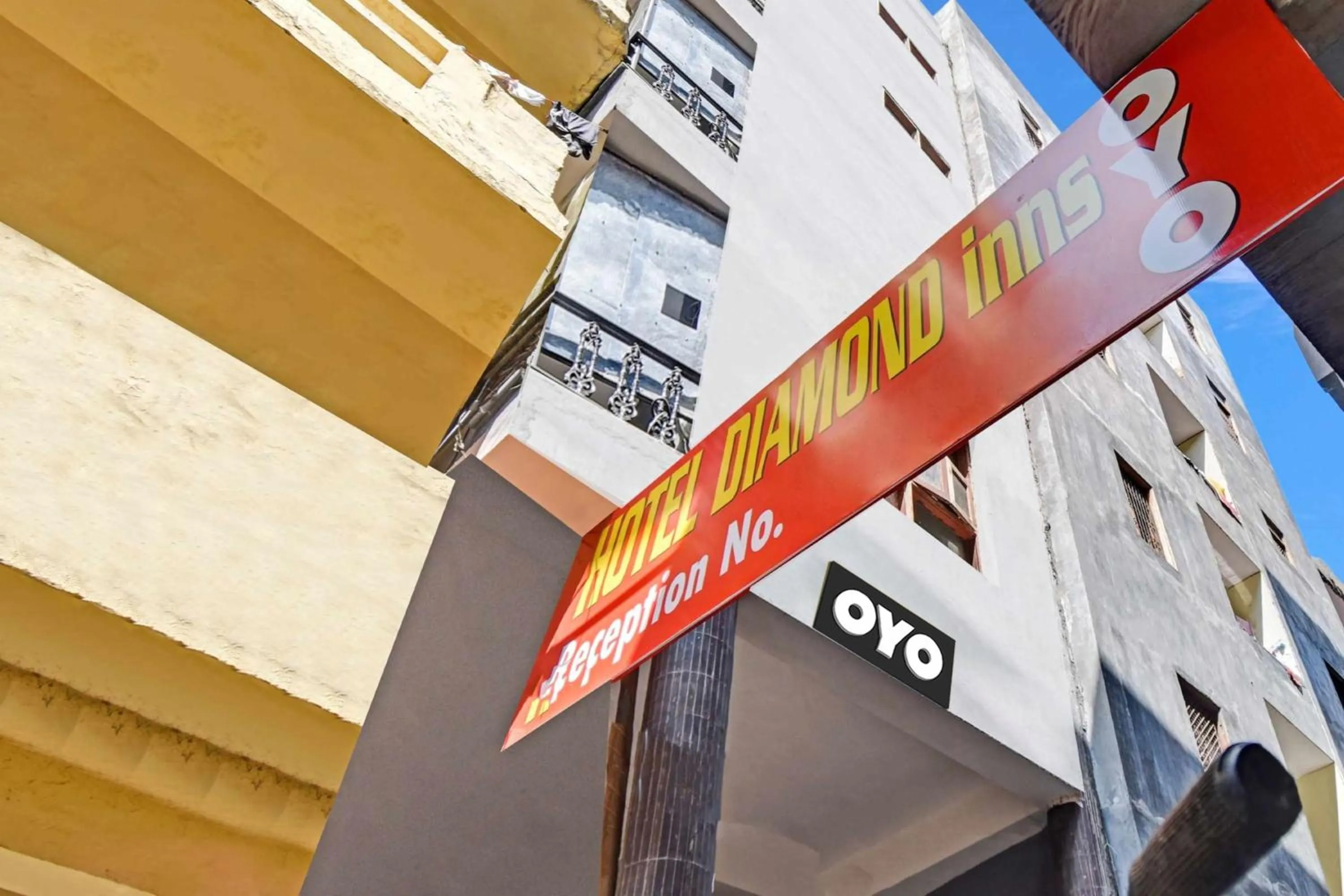 Facade/entrance in Hotel O Diamond Inns