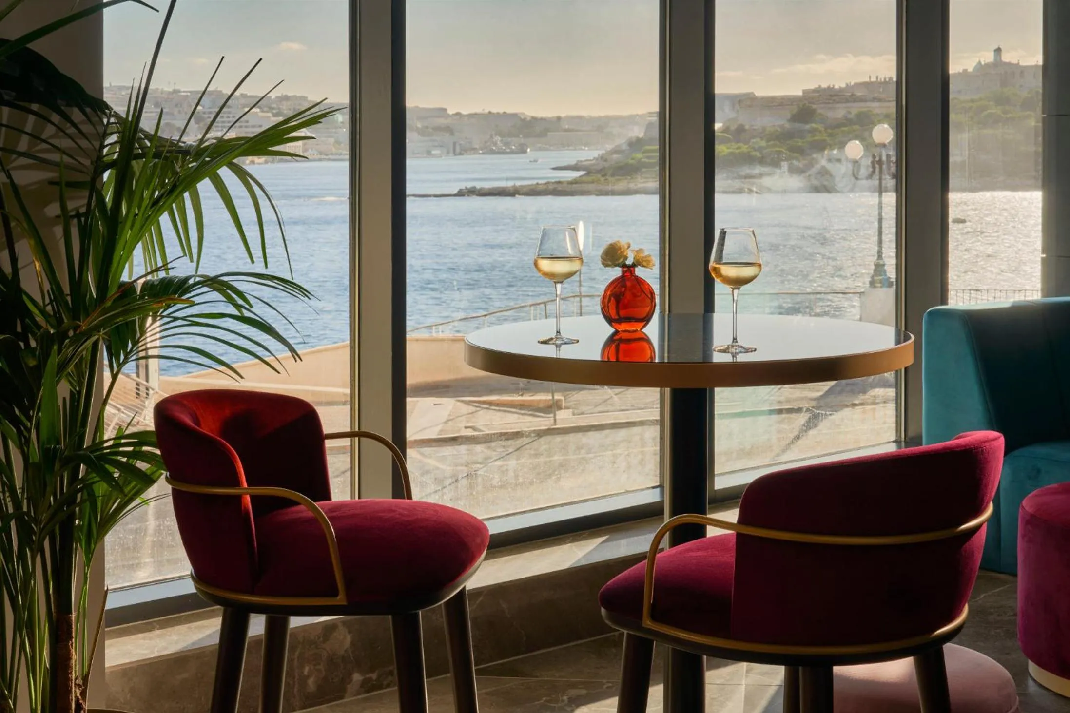 Lounge or bar in Barceló Fortina Malta